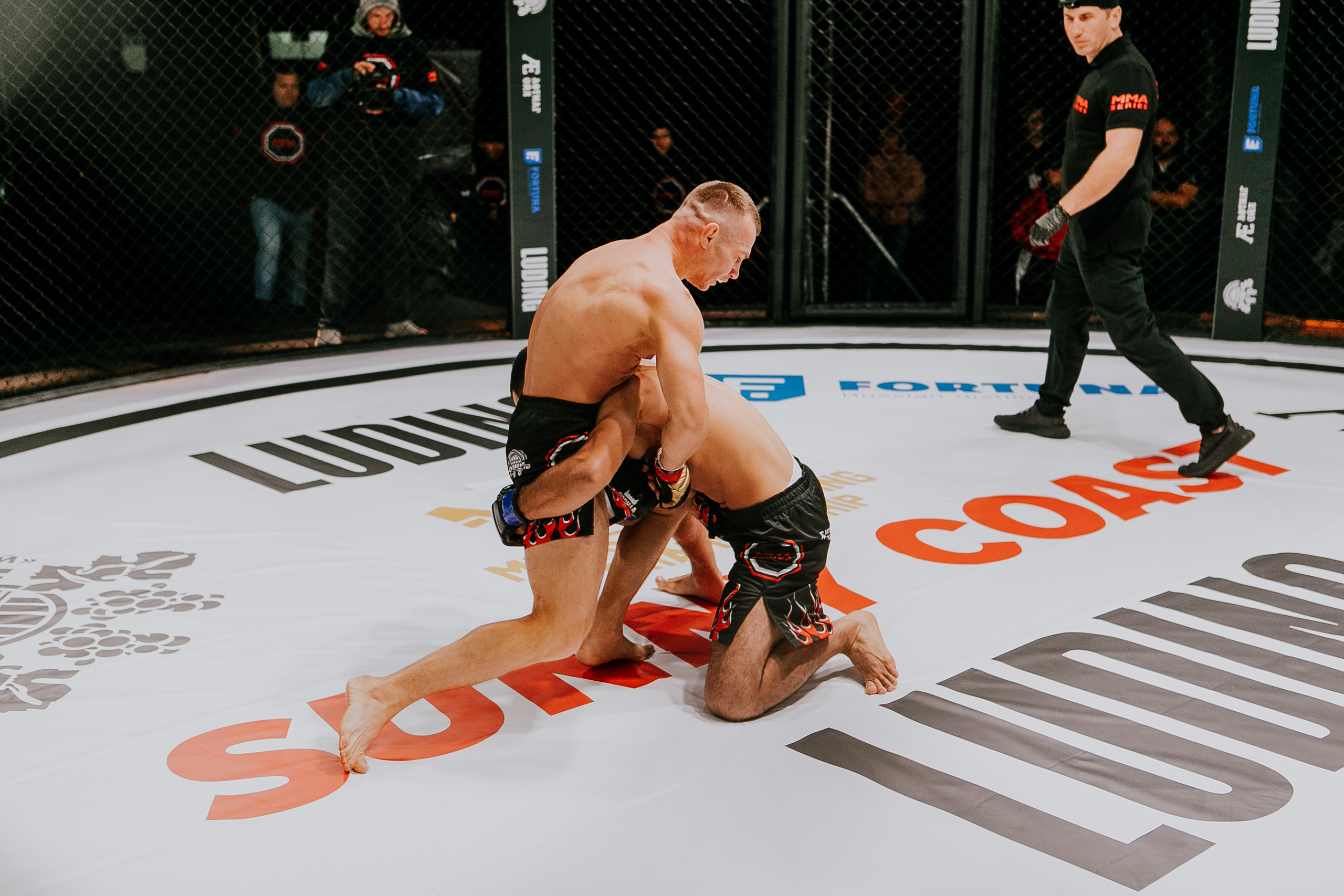 MMA SERIES 56. Репортажный фотограф в Сочи Дмитрий Ветринский