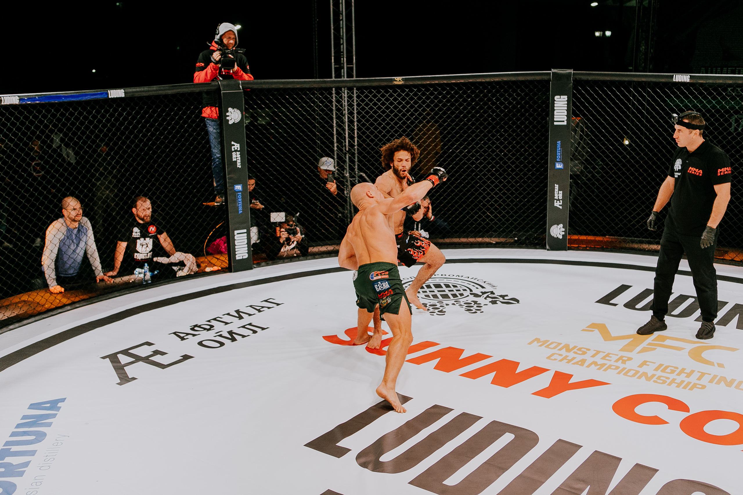 MMA SERIES 56. Репортажный фотограф в Сочи Дмитрий Ветринский