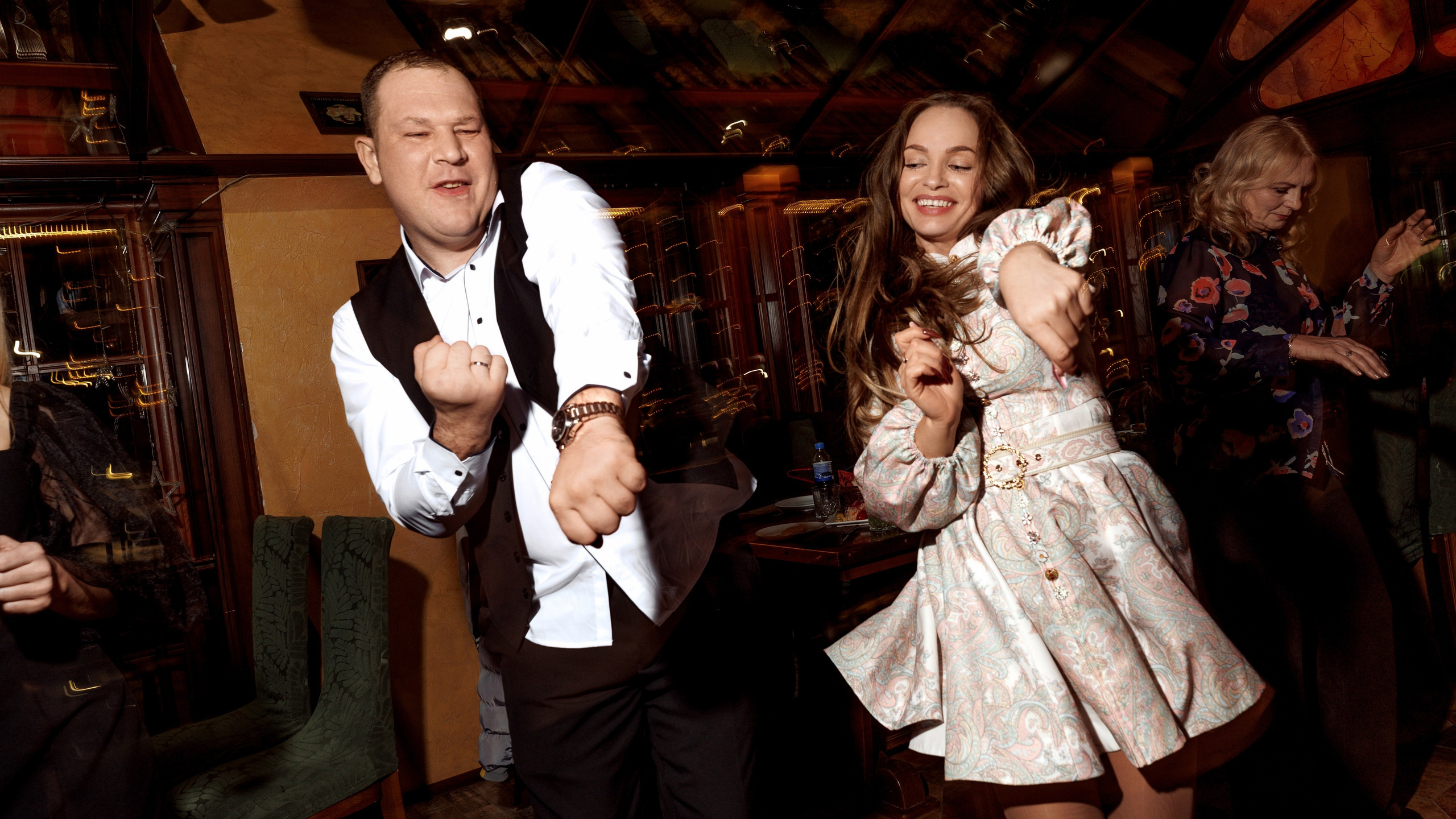 Сергей и Алена (банкет). Свадебный и семейный фотограф Александр Волосник