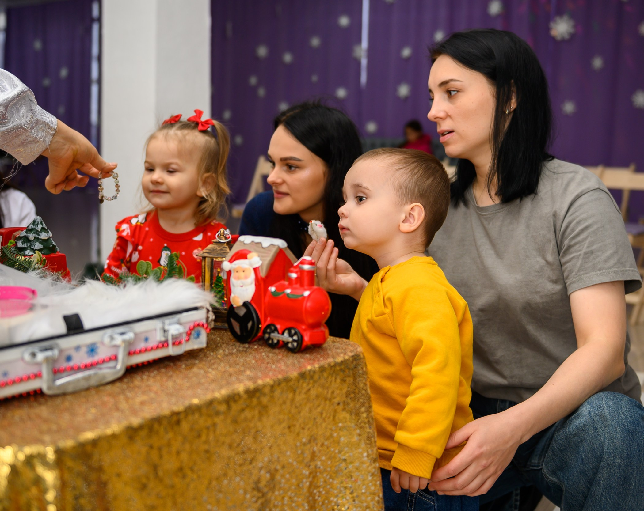 Детский спектакль лофт Крылья. Свадебный и семейный фотограф София Невская