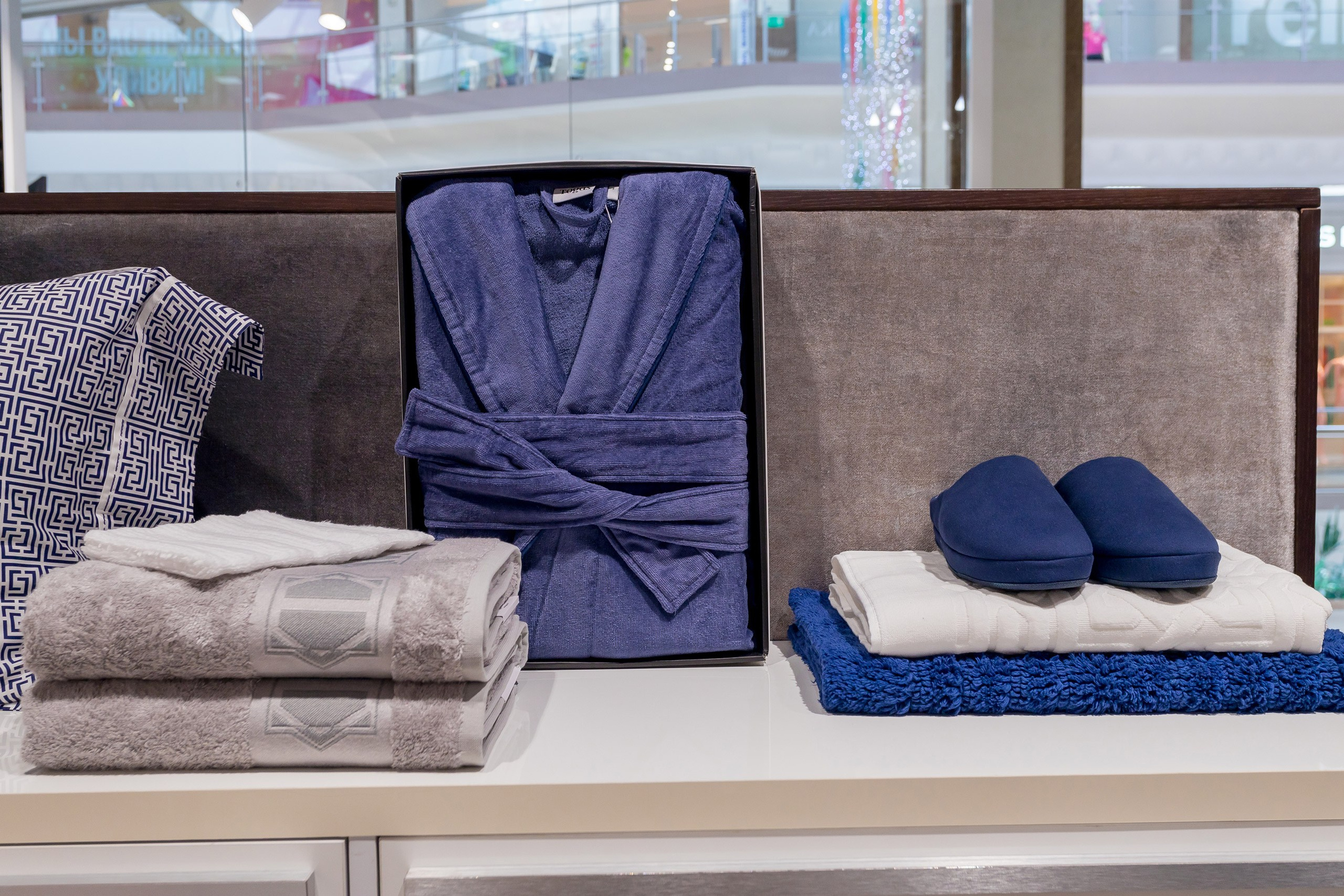 Shops. Interior photographer Vitalii in Portland and Vancouver