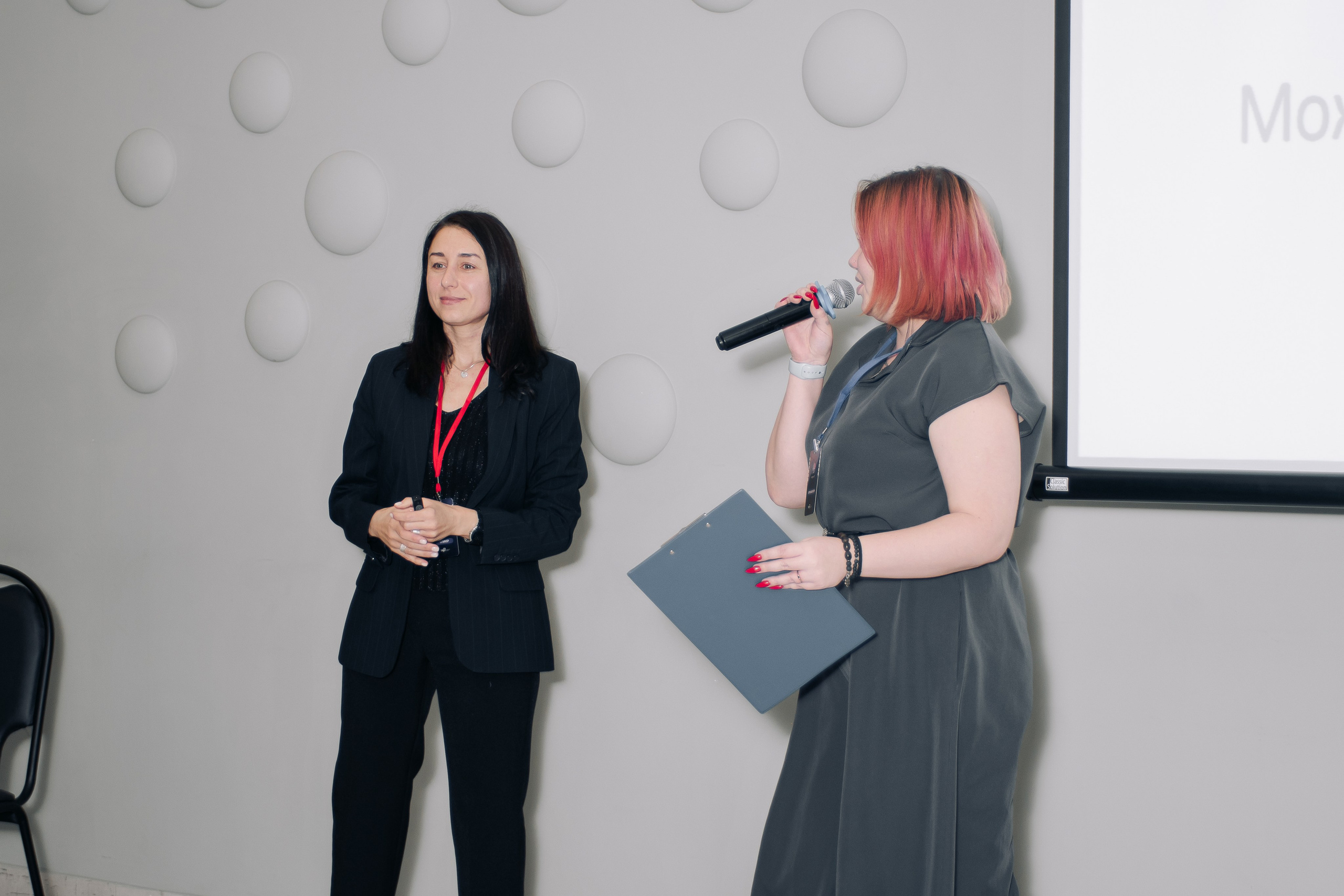 It-конференция компьютерной академии Топ. Фотограф в Твери Дементьева Анастасия