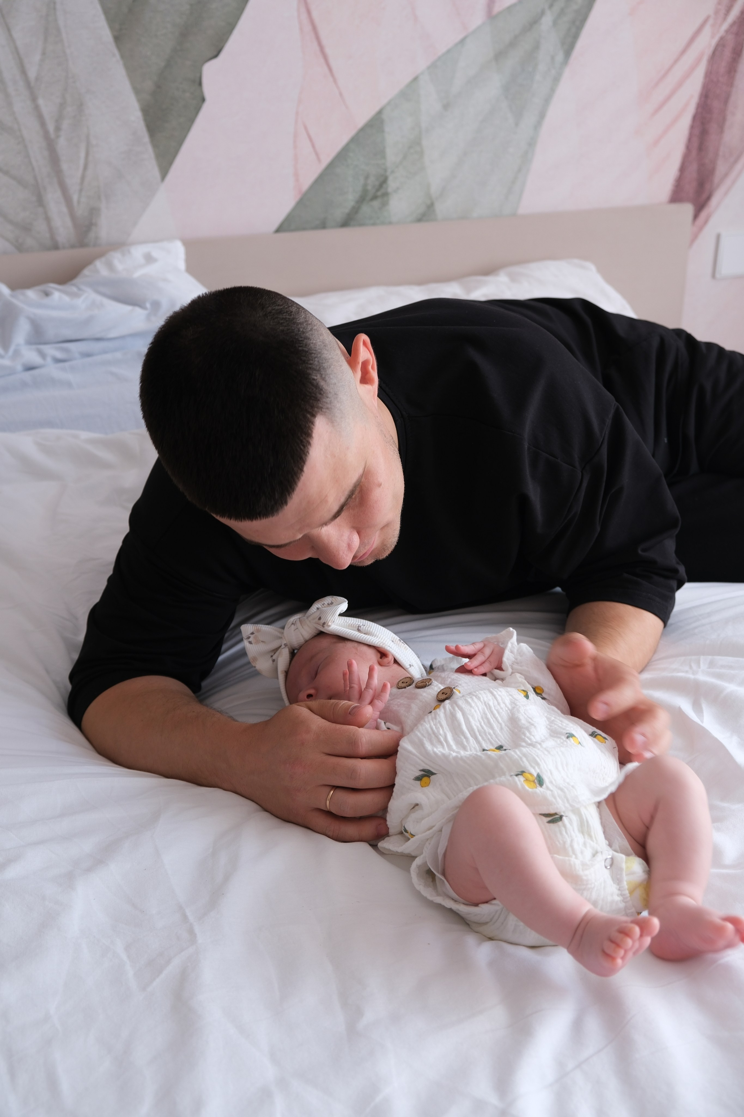 Домашняя с малышом. Фотограф на камеру и мобильная съемка в Казани Лидия