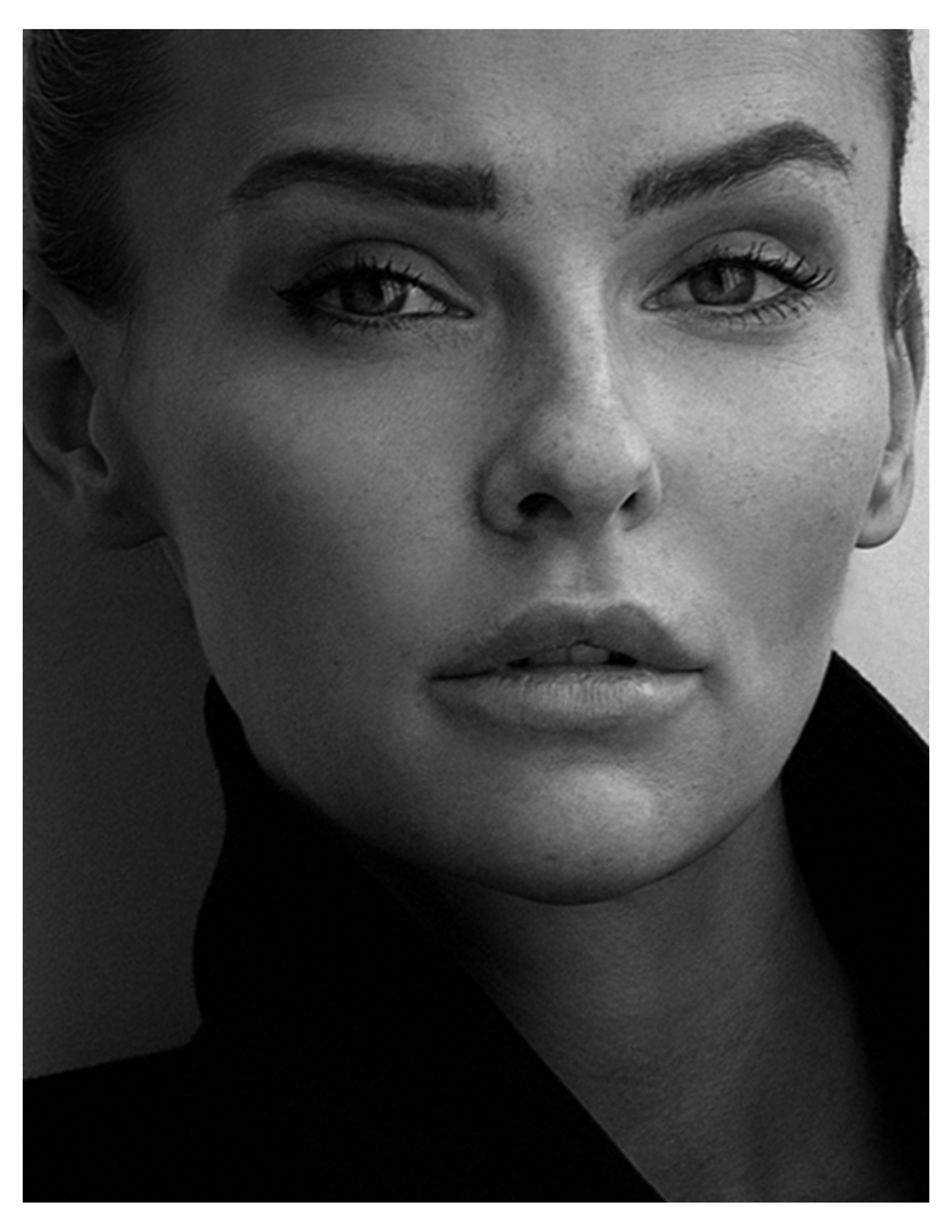 Fashion & portrait photographer — Aleksey Vlasov