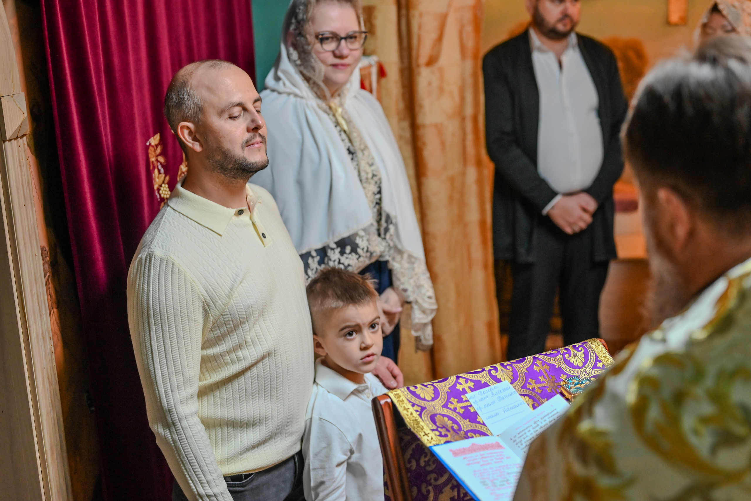 Крещение Совхоз Ленина. Семейный и детский фотограф Москва