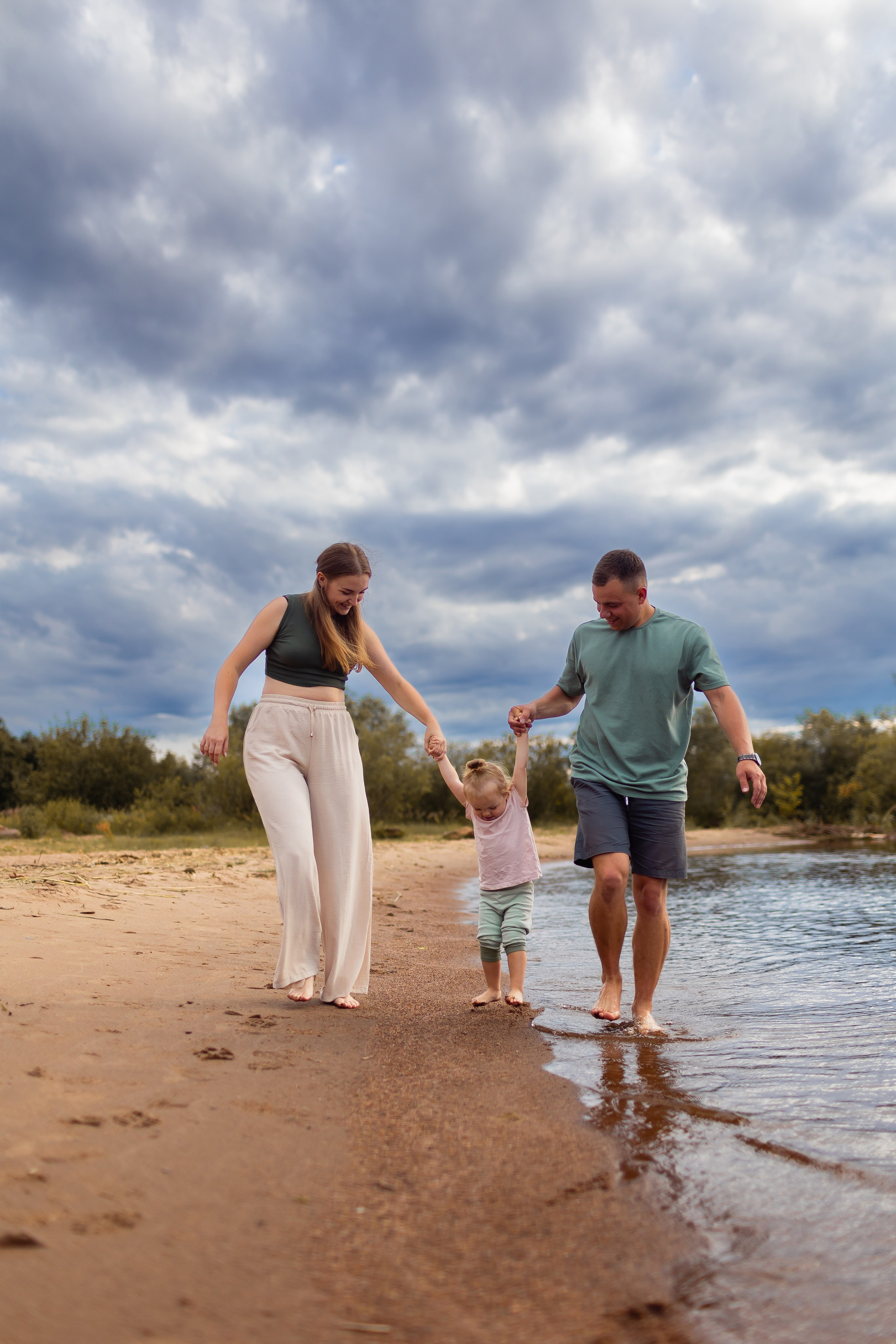 СЕМЕЙНАЯ / Гриша, Люда и Апполинария. Фотограф Лодейное Поле Екатерина Герасимова в Санкт-Петербурге и Лен. области
