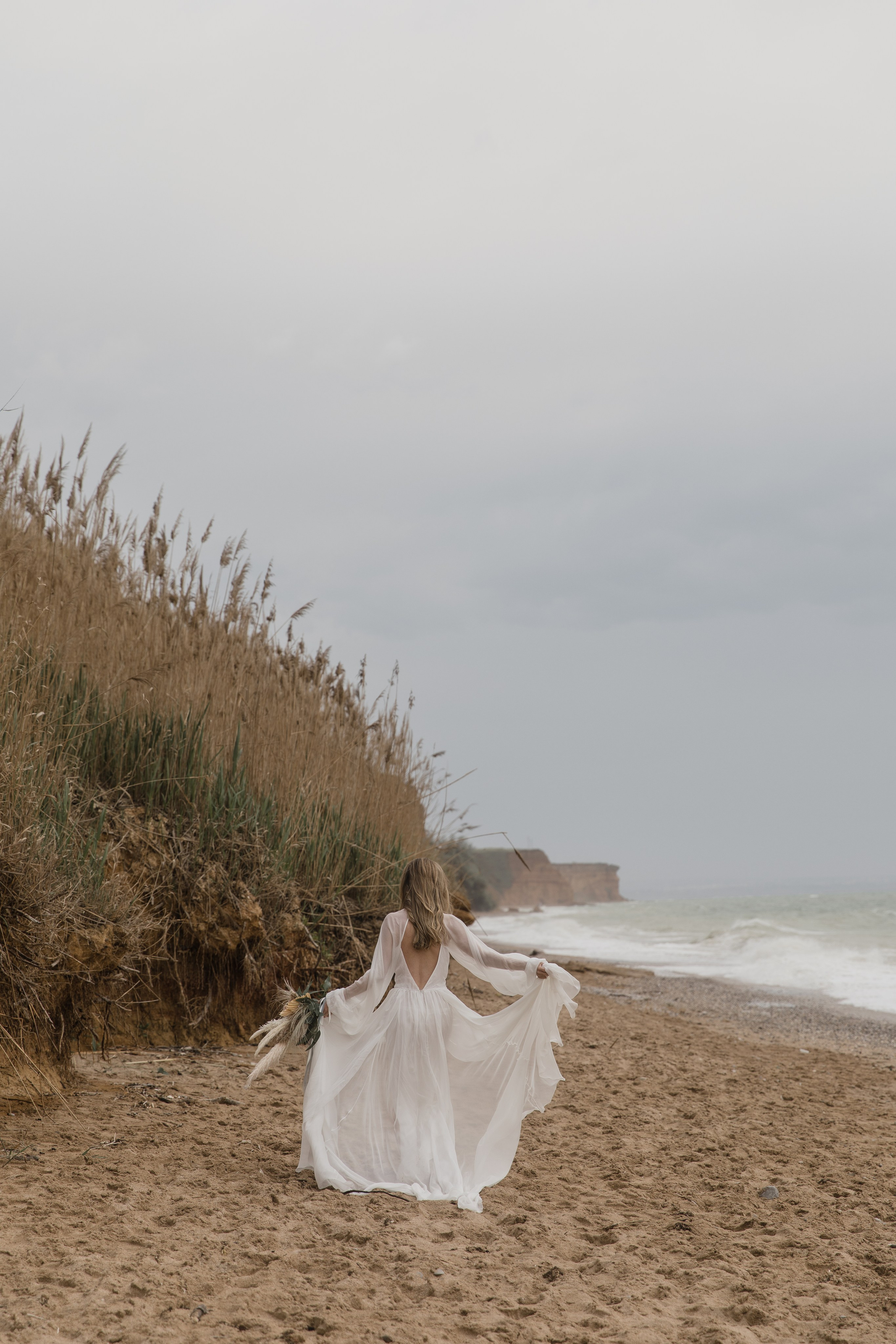 На берегу моря…. СВАДЕБНЫЙ ФОТОГРАФ В КРЫМУ И СЕВАСТОПОЛЕ