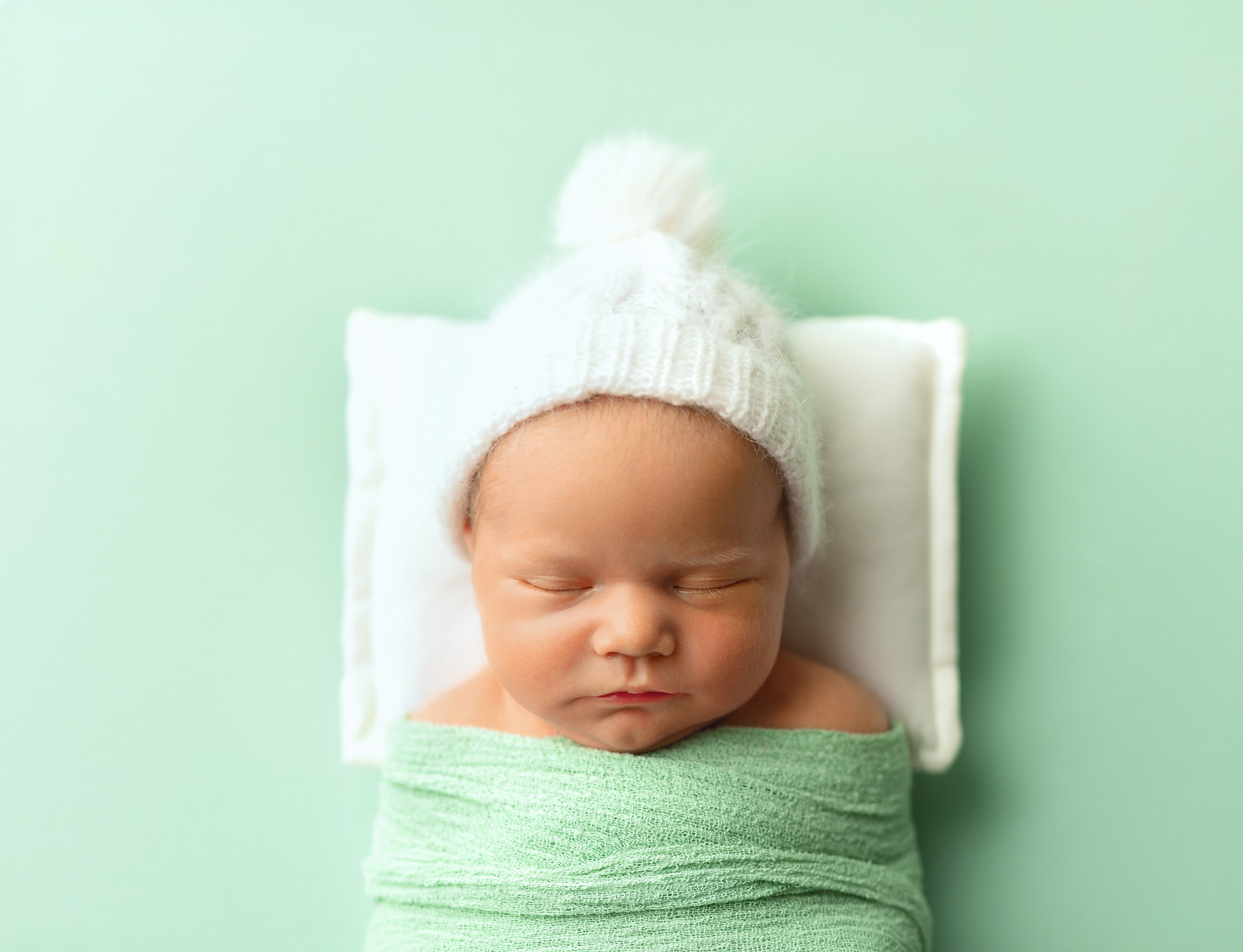 Newborn. Фотограф новорождённых в Казани Нейля Гильмутдинова ньюборн