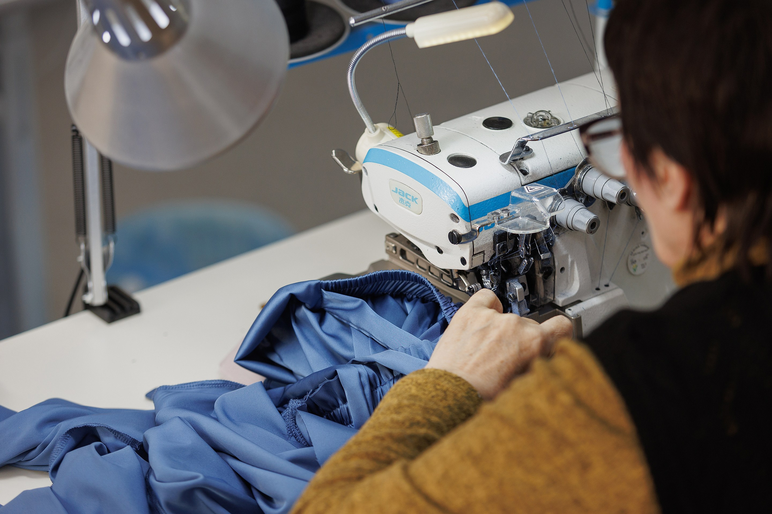 Фотосъемка швейного производства. Профессиональный фотограф в Новосибирске