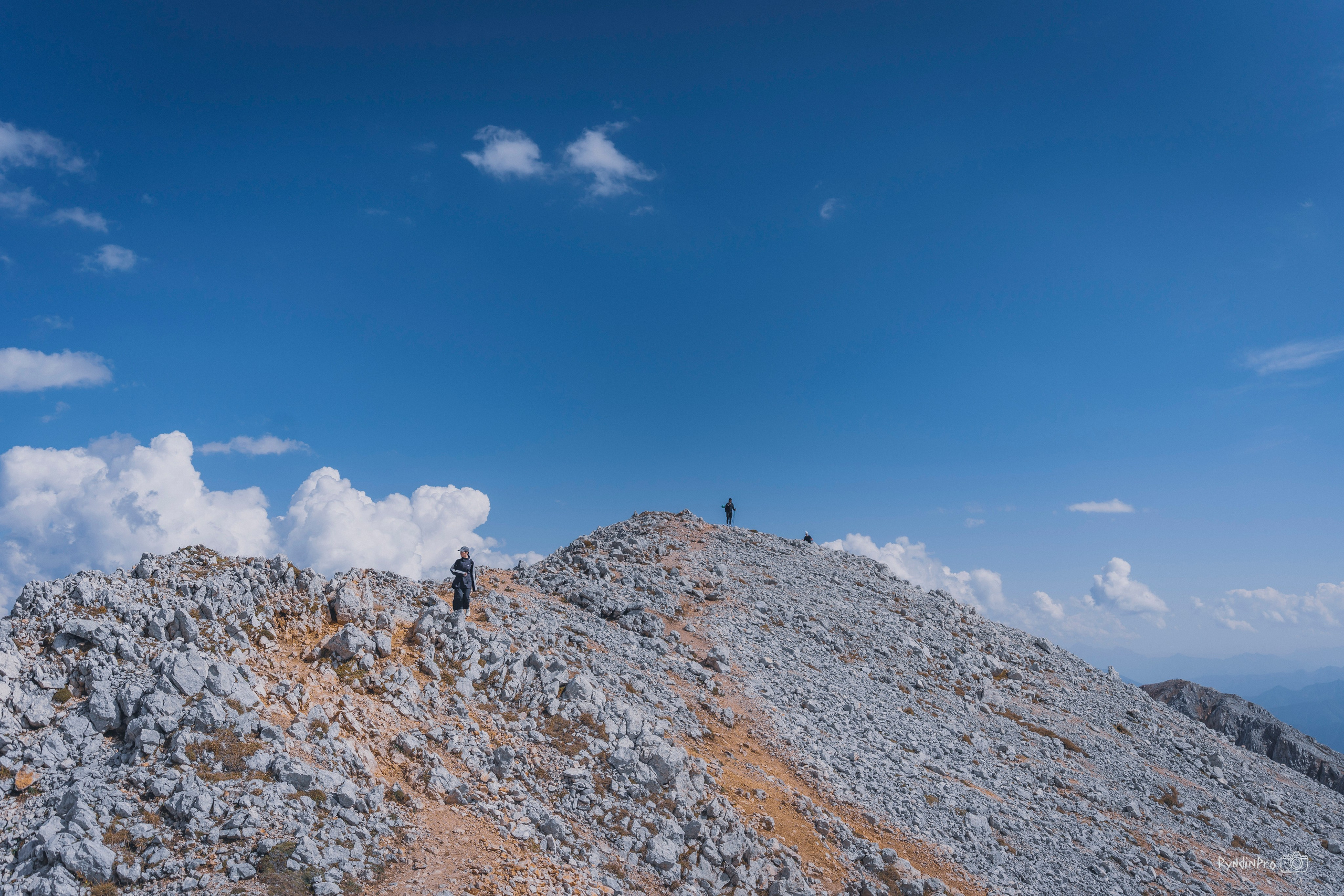 Поход на Оштен с командой Мадьяр 10.09.24. Репортажный фотограф в Краснодаре Рындин Дмитрий