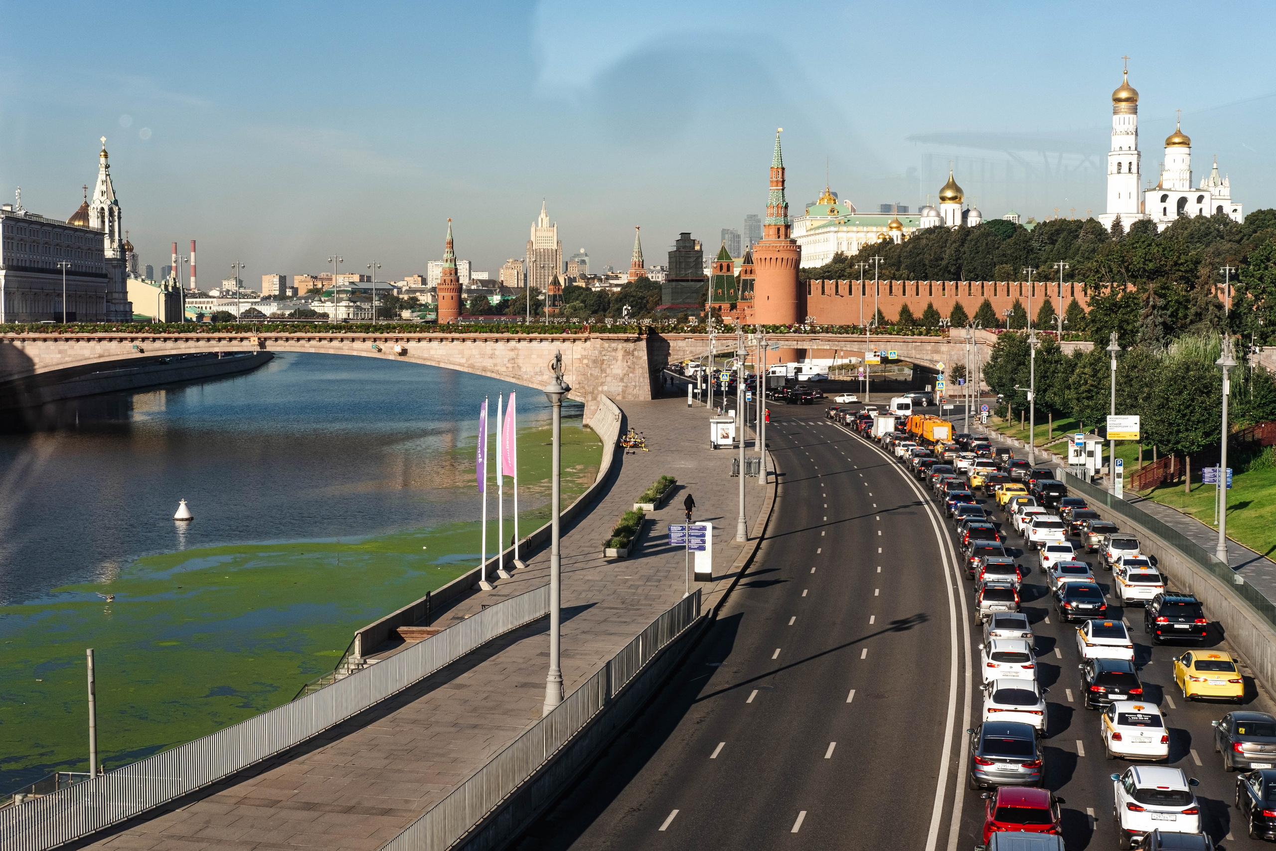 Москва 2024. Свадебный и семейный фотограф в Новосибирске, Санкт-Петербурге, Москве