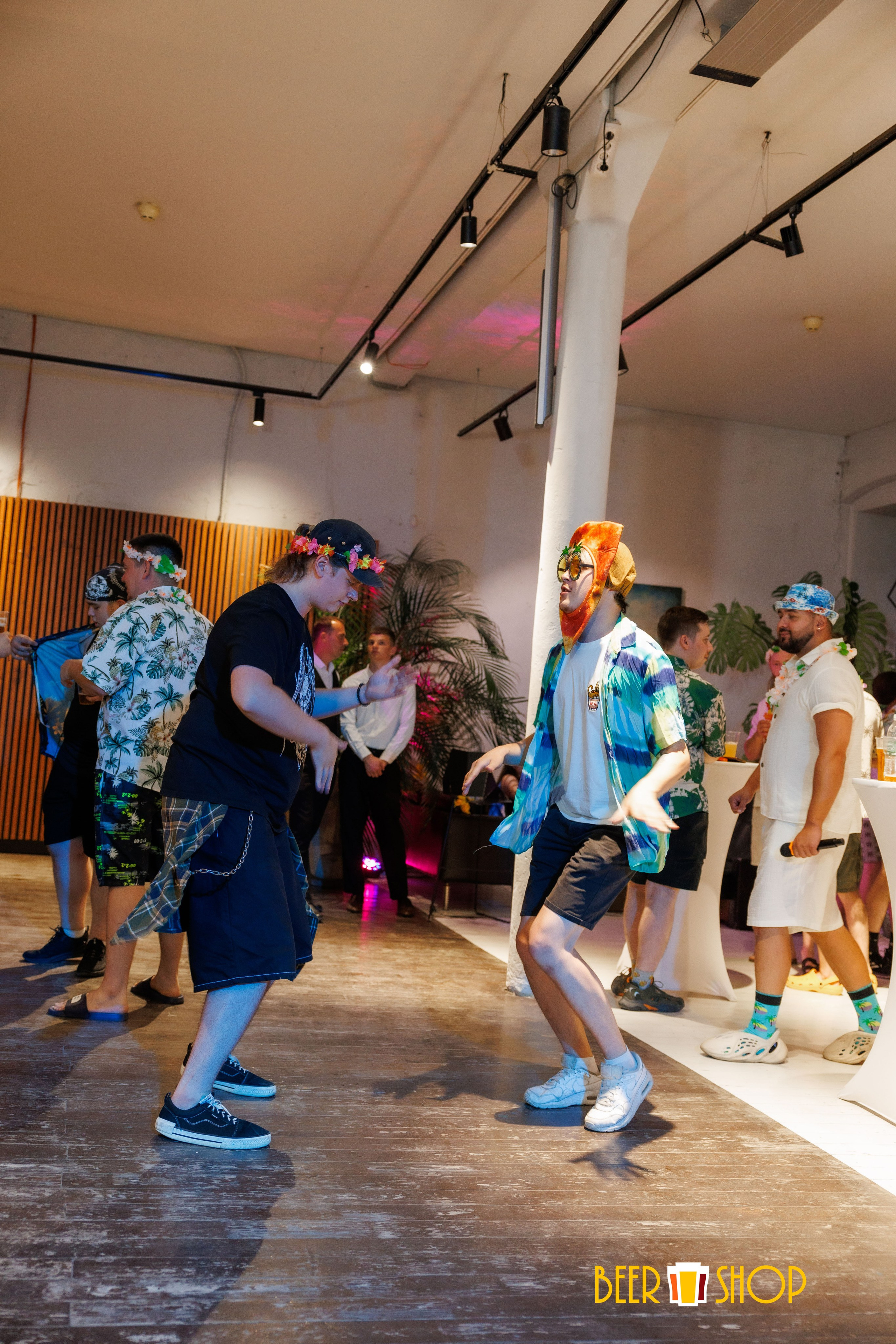 Гавайская вечеринка (Медиапорт). Свадебный фотограф и контент фотограф в Казани Малыгина Елена