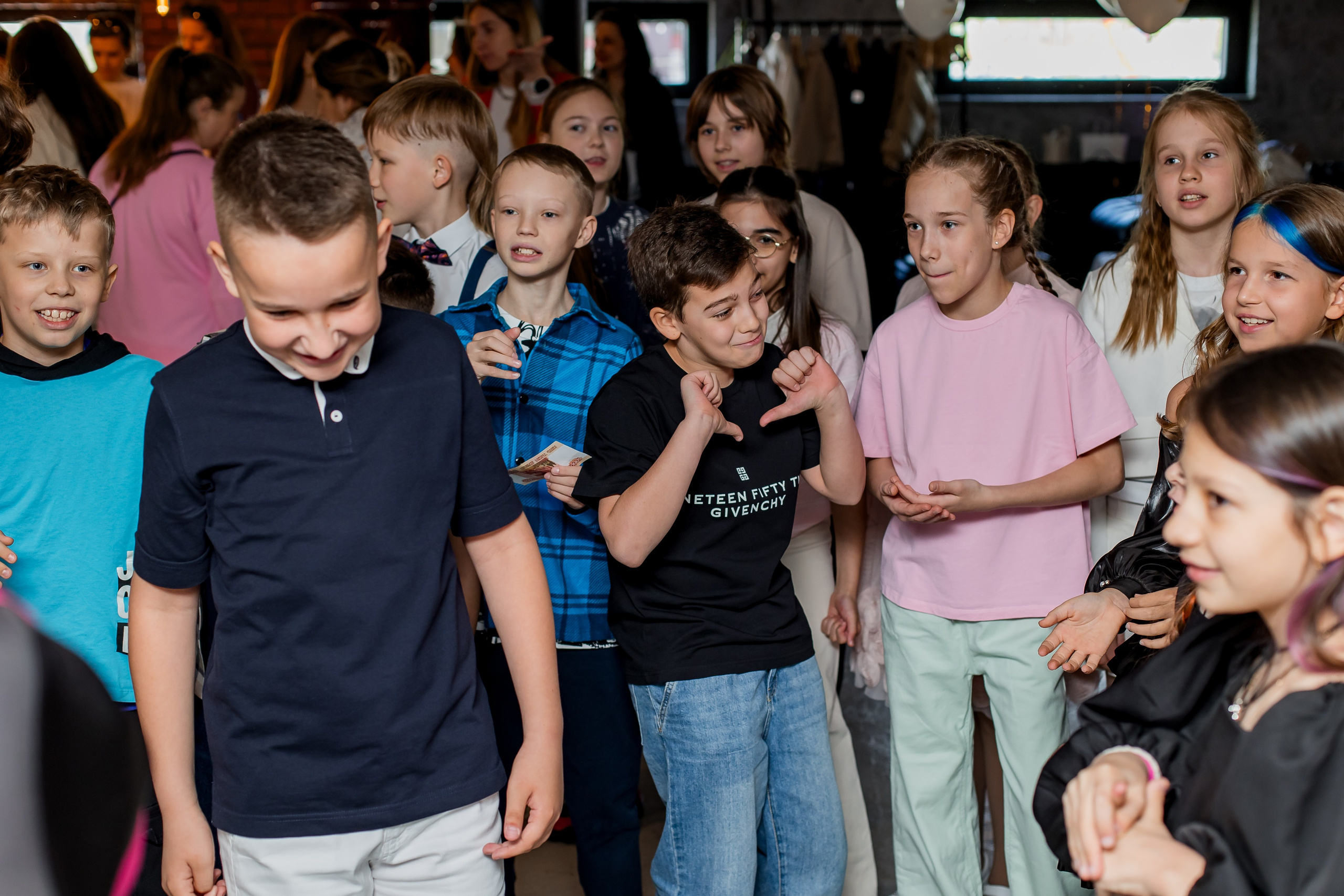 Выпускной 4 класс. Фотограф в Москве Авдеева Мария