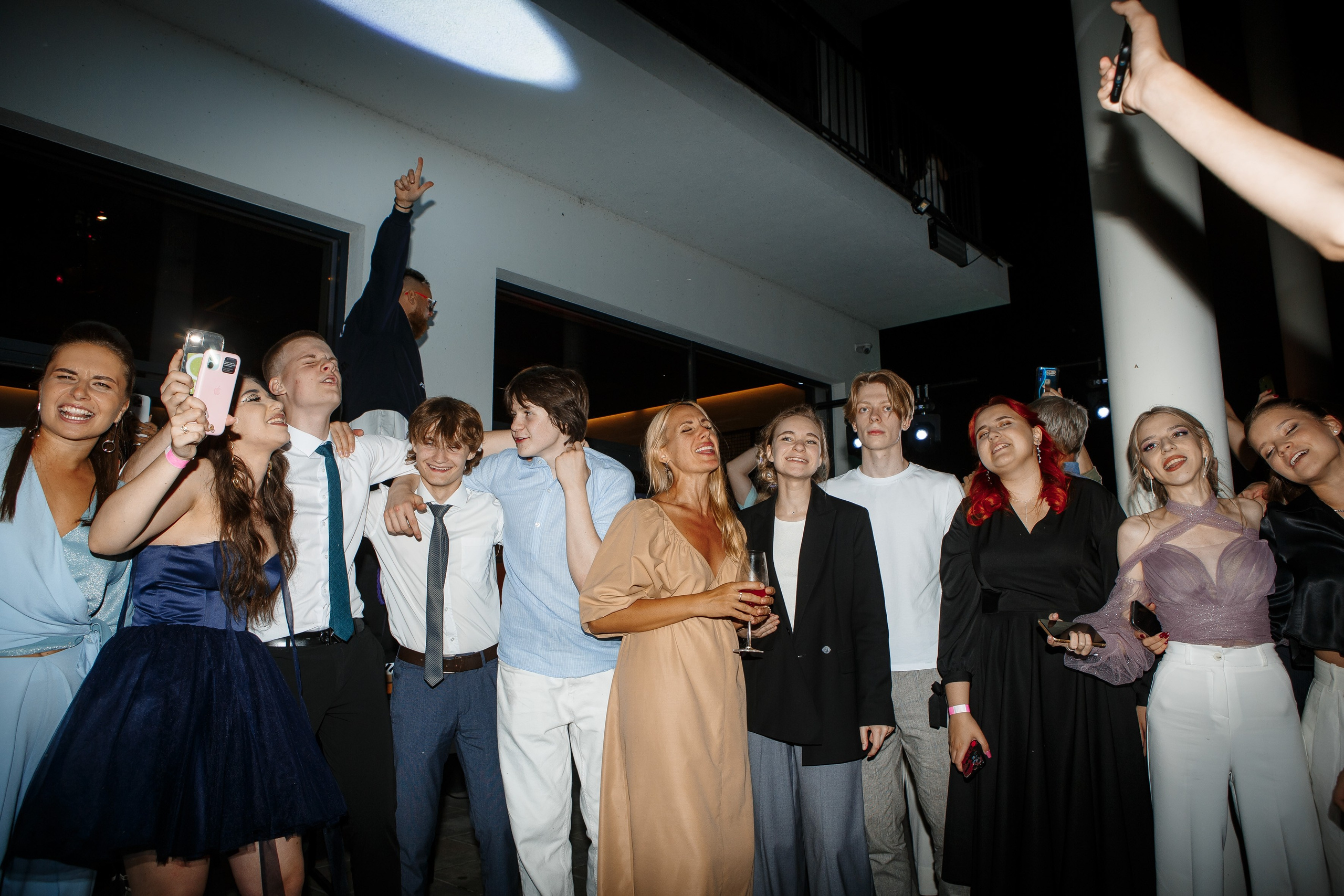 Выпускной Гимназия 12 2024 OpenHouse. Свадебный и портретный Фотограф в Липецке Дмитрий Котюков