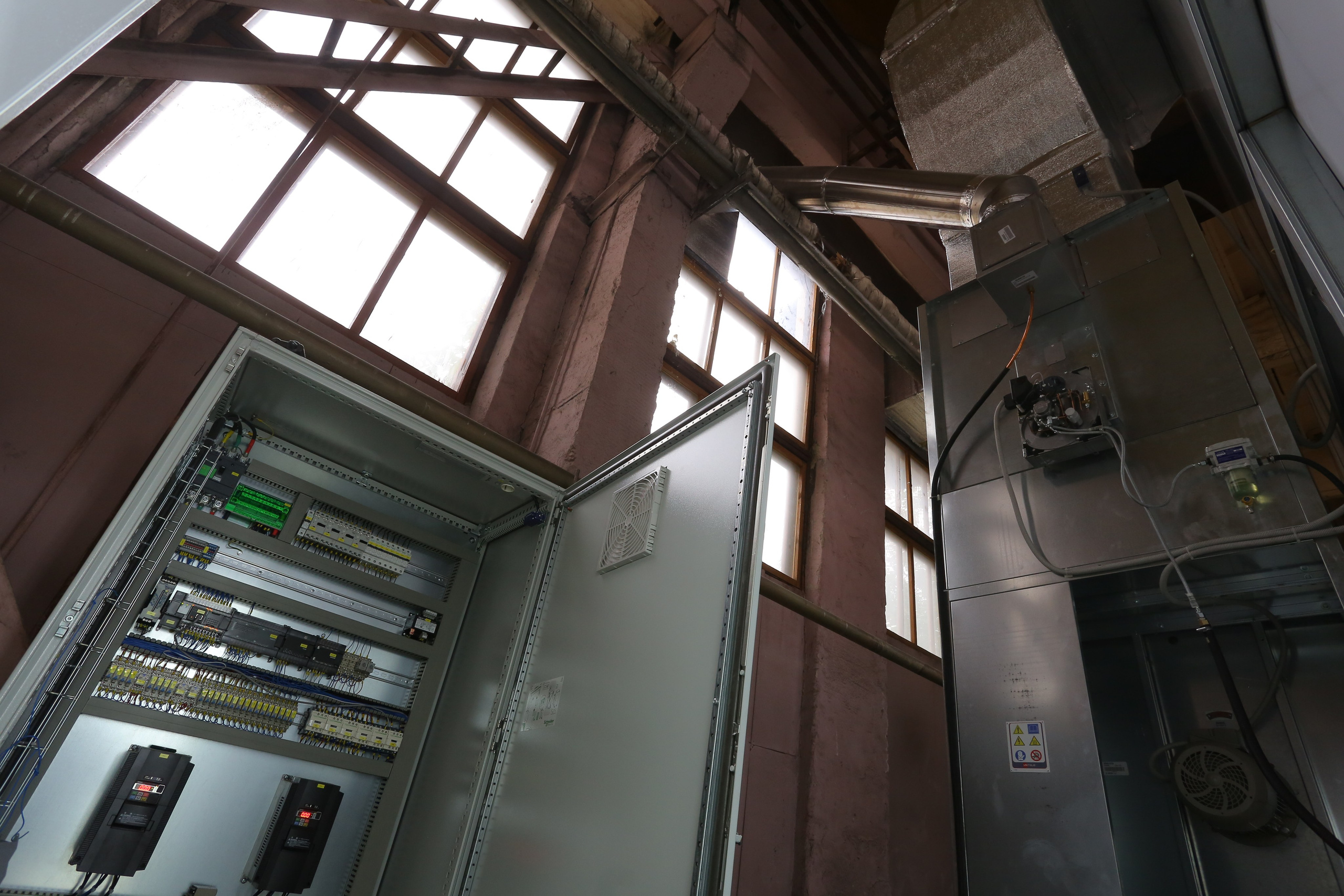 Промышленное оборудование SPK GROUP. Фотограф Евгения Улаз