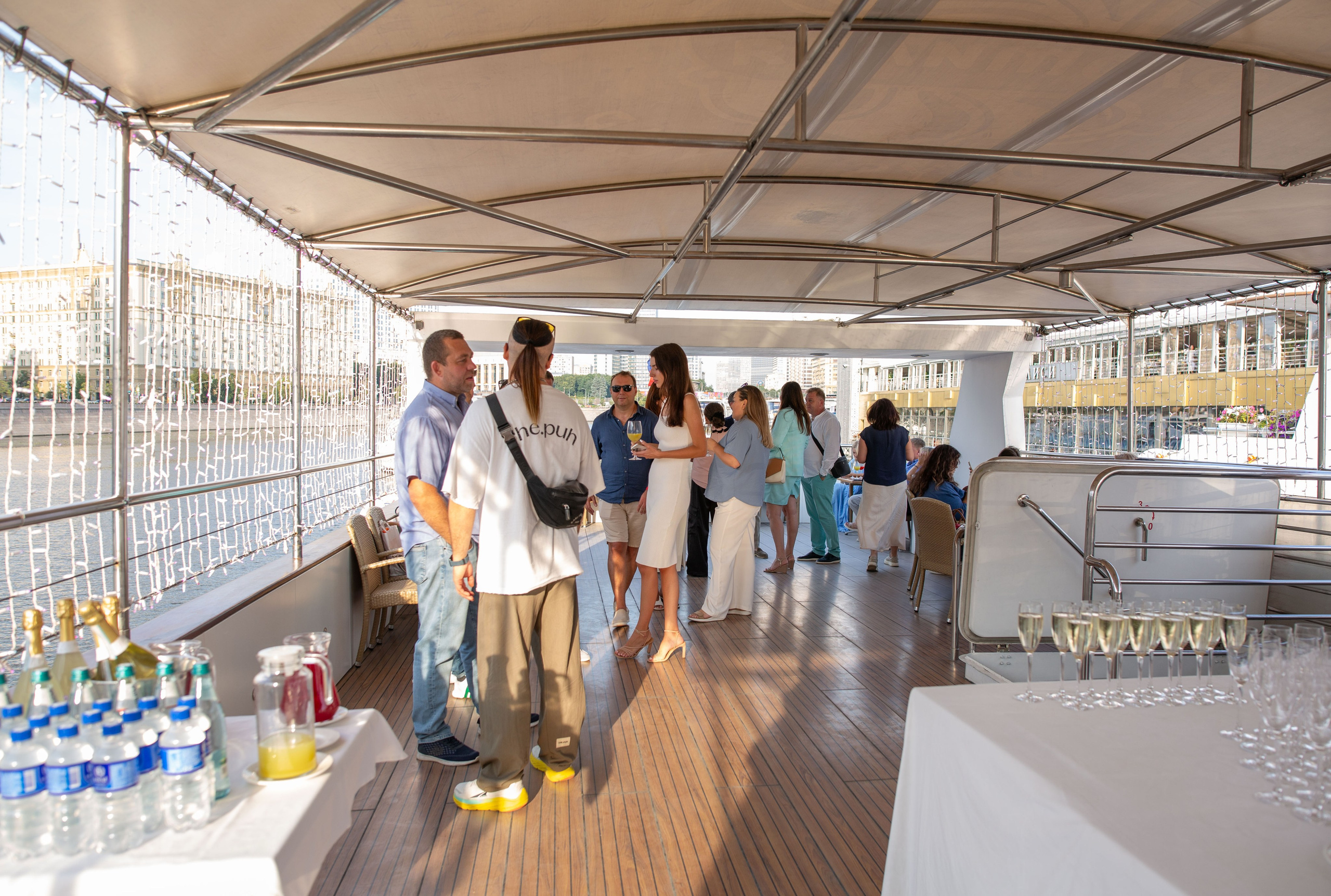 Dubai Vibes Intourist Cruise Party. Семейный и детский фотограф Анна Петракова