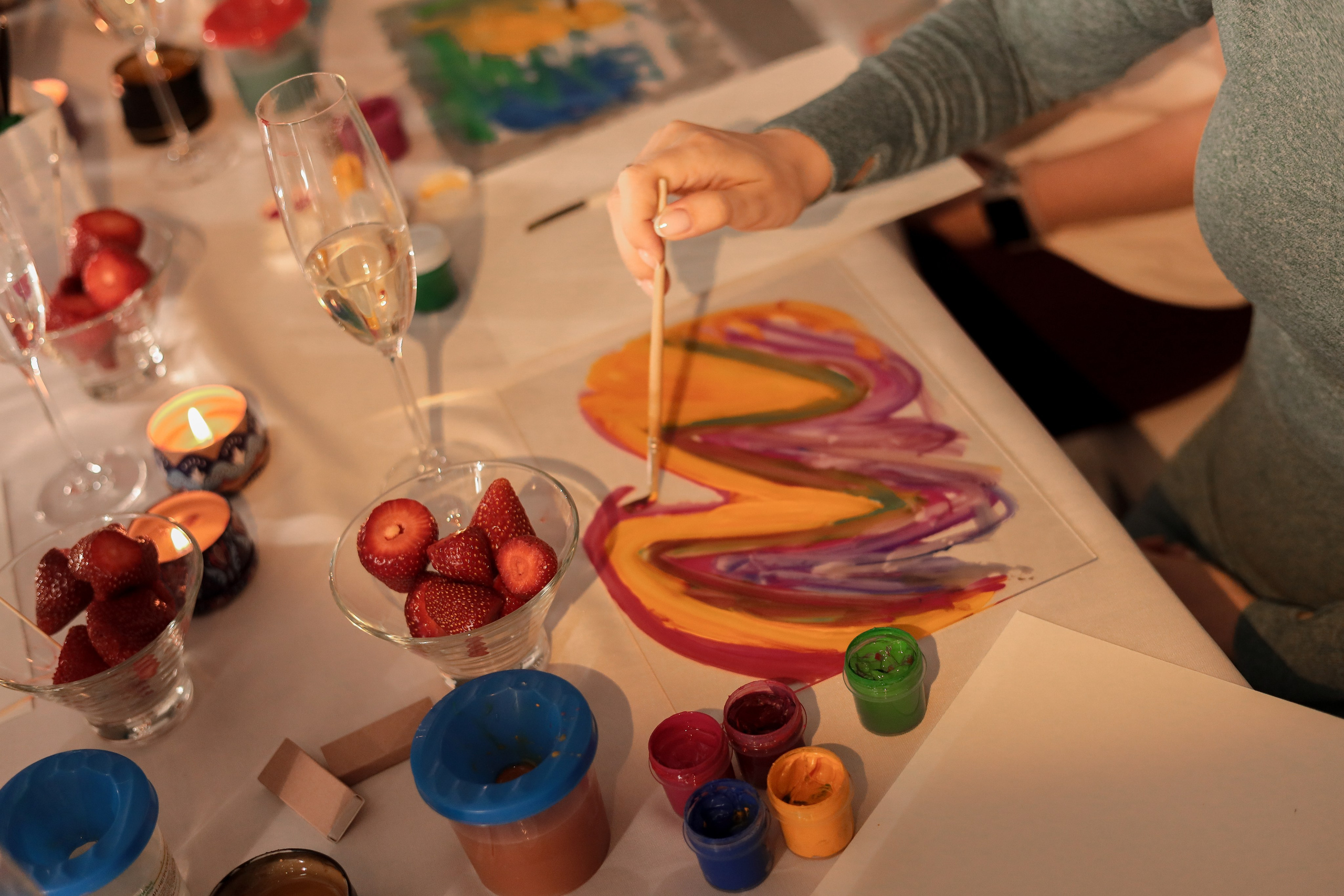 Арт-терапия + аэройога. Фотограф Надршина Лилия