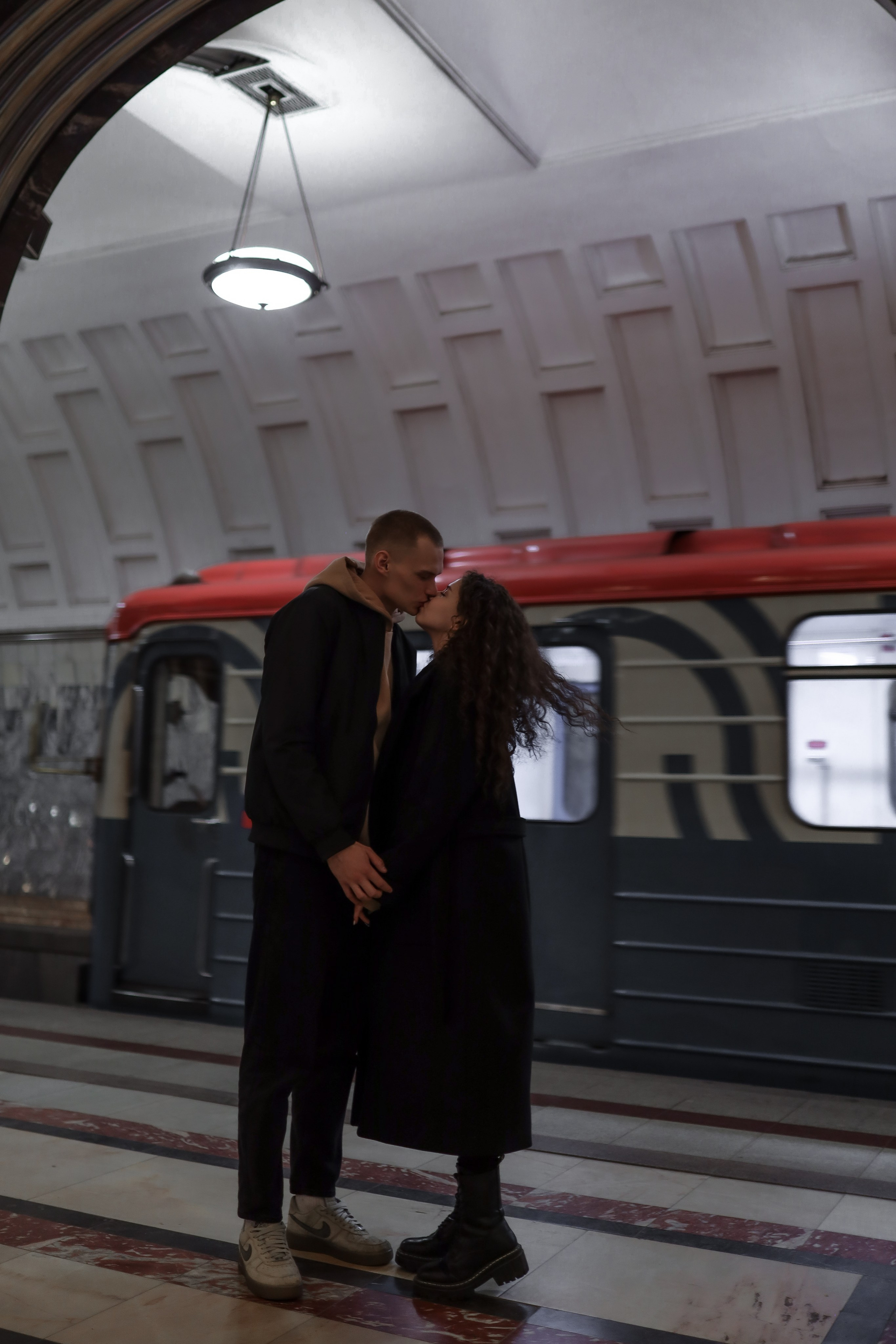 Метро Арина и Денис. Kharchenkotatianaweddingphoto