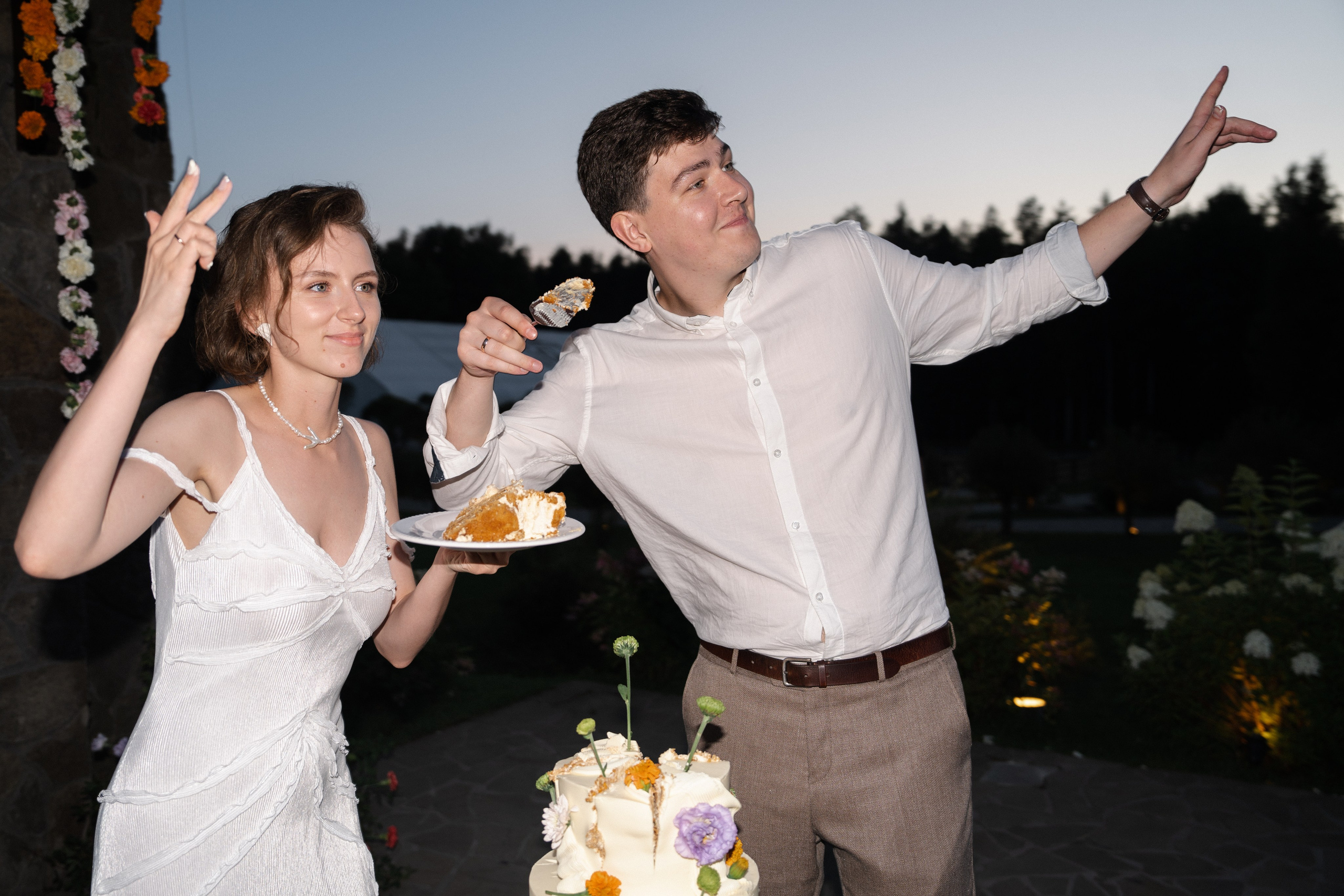 Арина & Иван. Камерная свадьба на природе в стиле в расслабленном стиле. Свадебный фотограф организатор в Санкт-Петербурге Ассоль Опарина