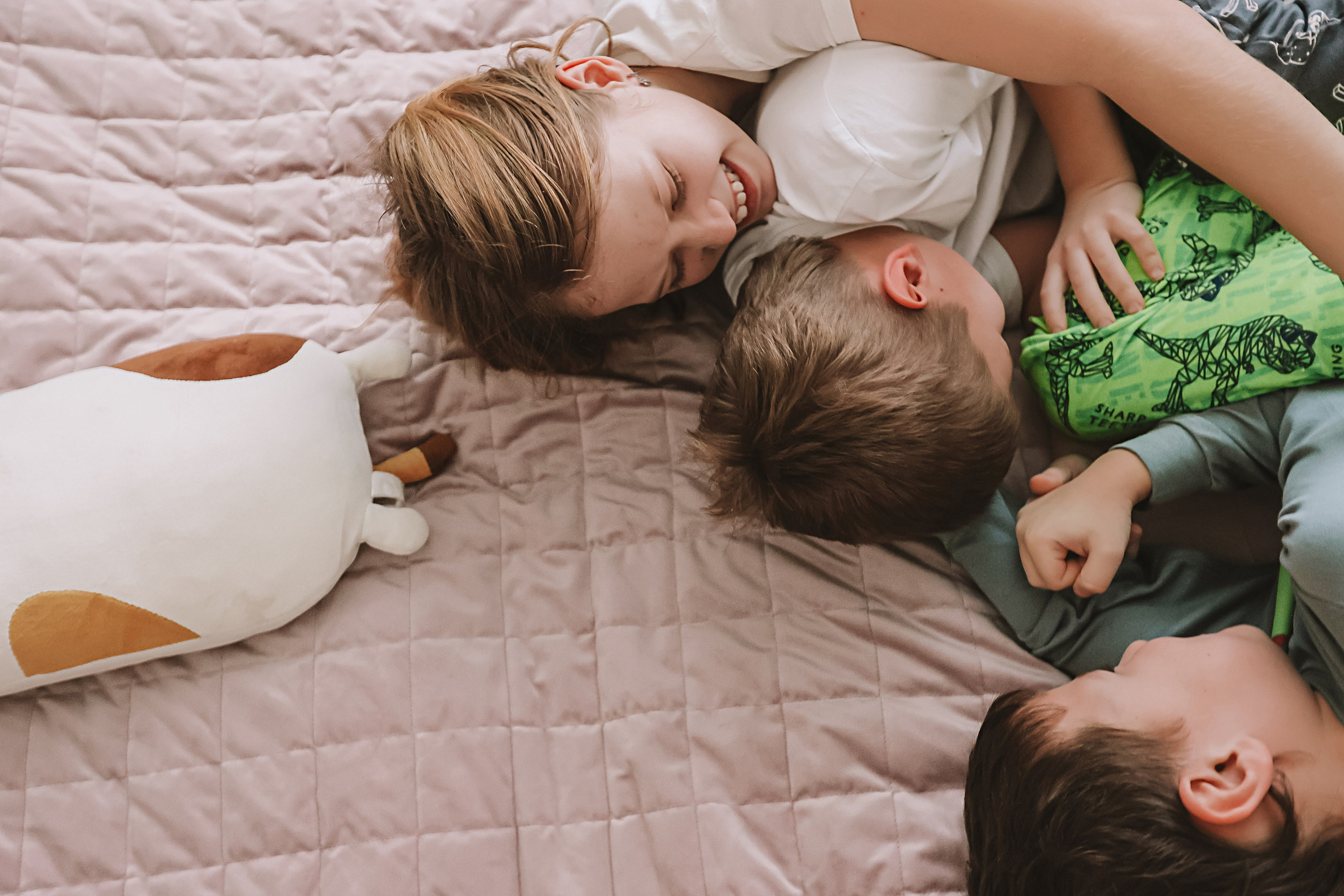 Большая семья репортаж. Семейный фотограф Тюмень, фотограф на роды Салмина Мария