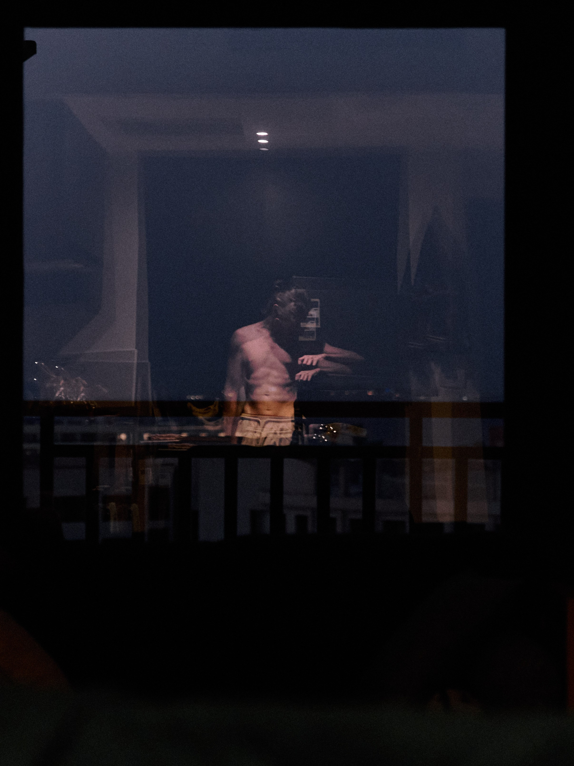 Под крышей. Jorgis — фотограф в Хургаде / обучение фотографии