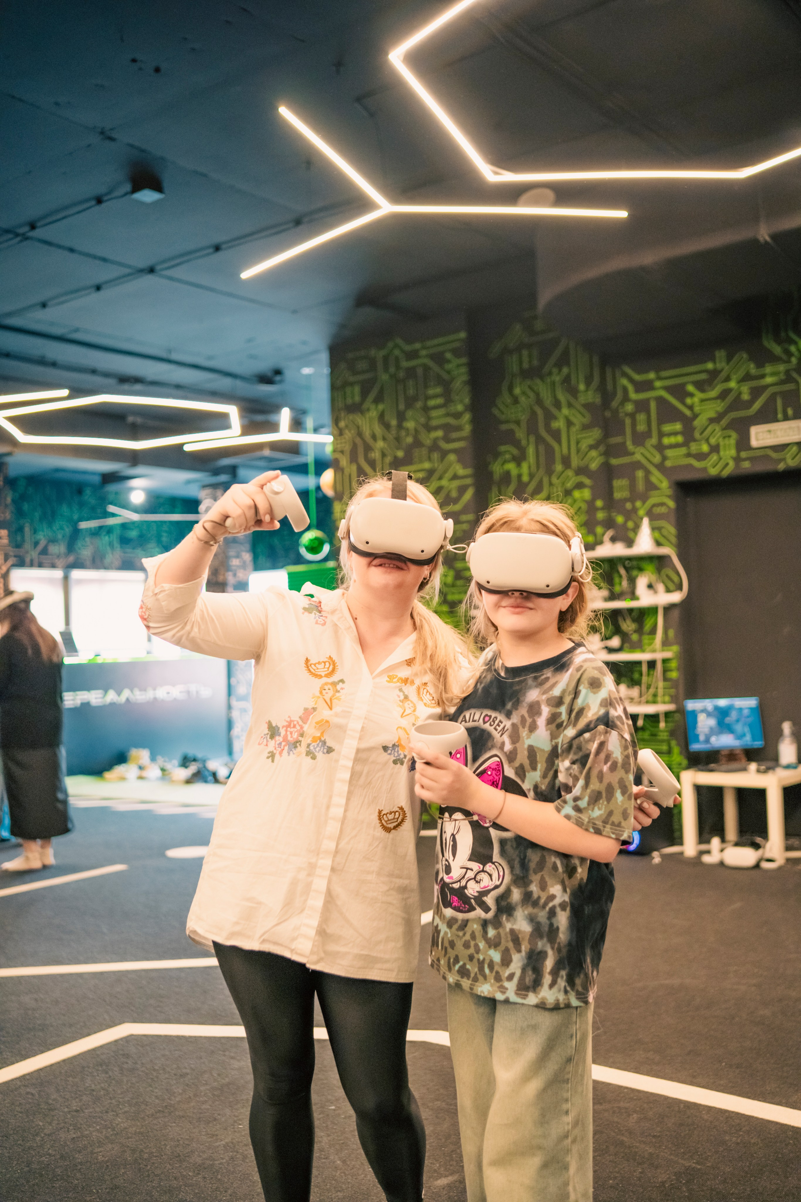 VR April-May. Felixtones