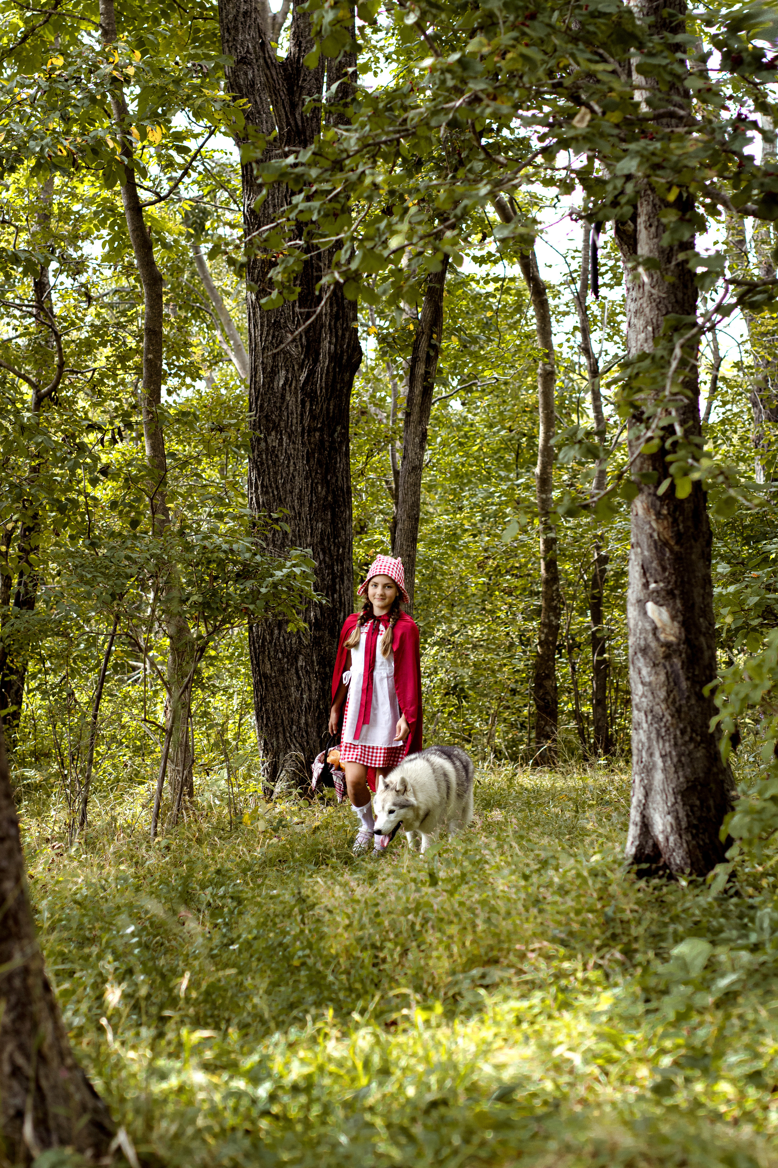 Алиса — «Красная Шапочка». Фотограф Марина Семенова г. Владивосток