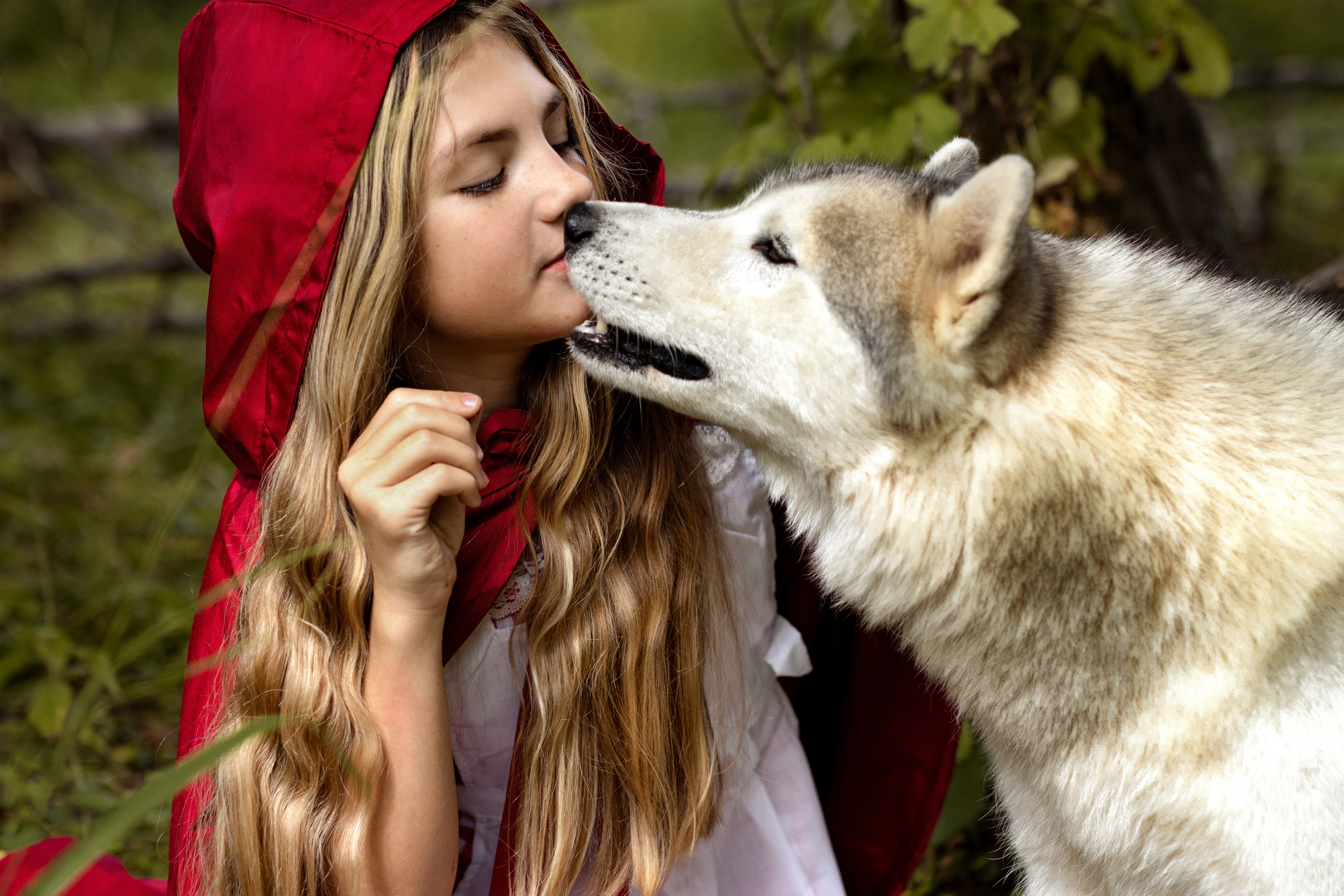 Алиса — «Красная Шапочка». Фотограф Марина Семенова г. Владивосток