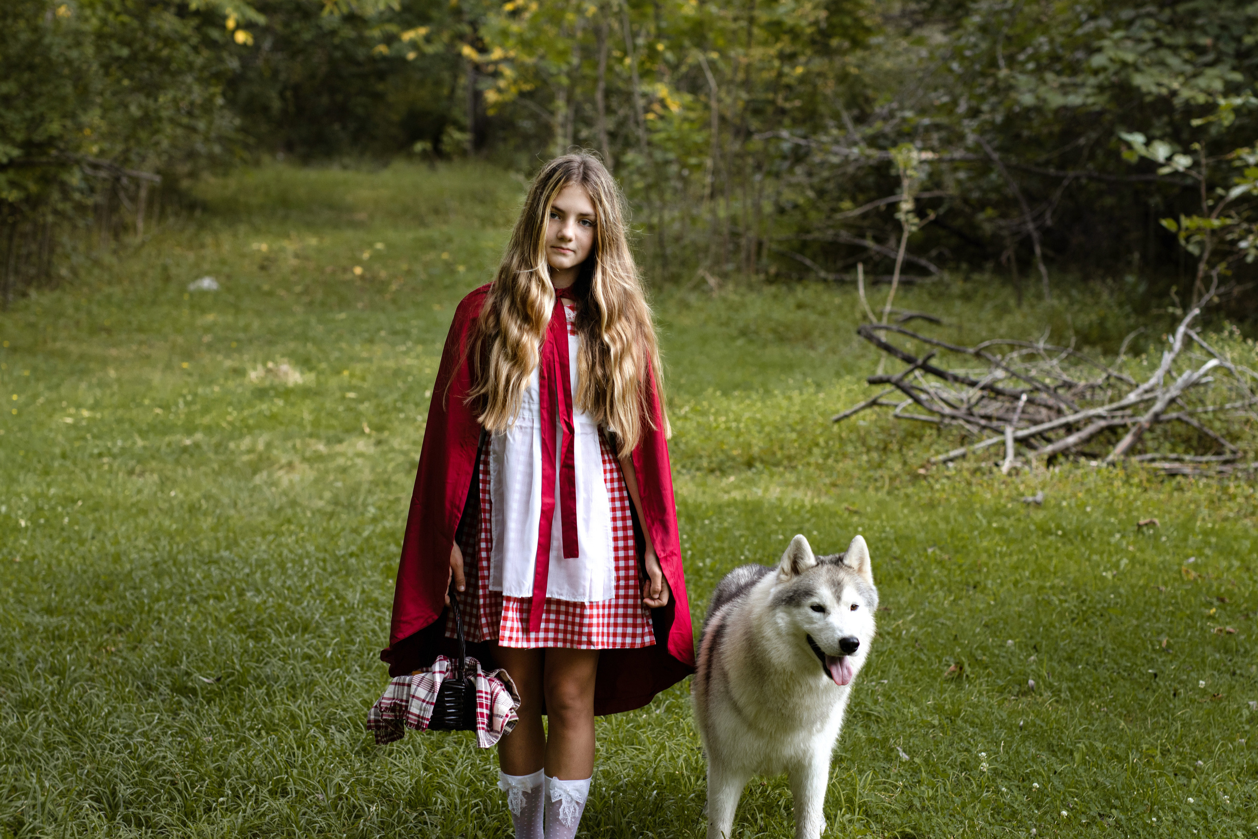 Алиса — «Красная Шапочка». Фотограф Марина Семенова г. Владивосток