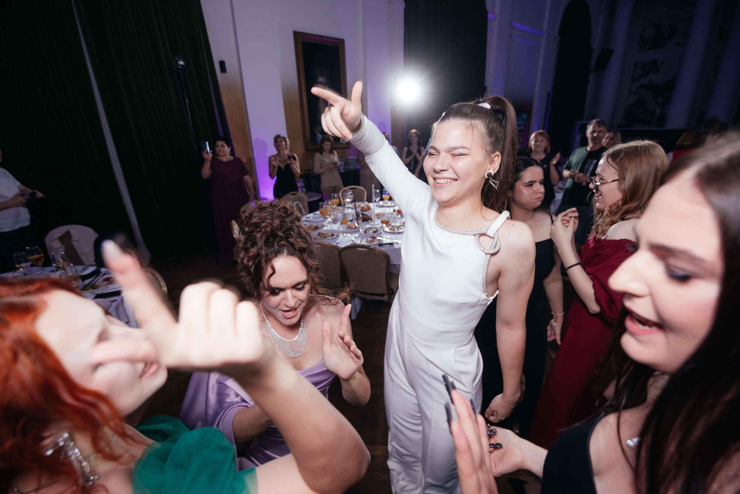 Выпускной 11 класс. Фотограф Крохин Олег