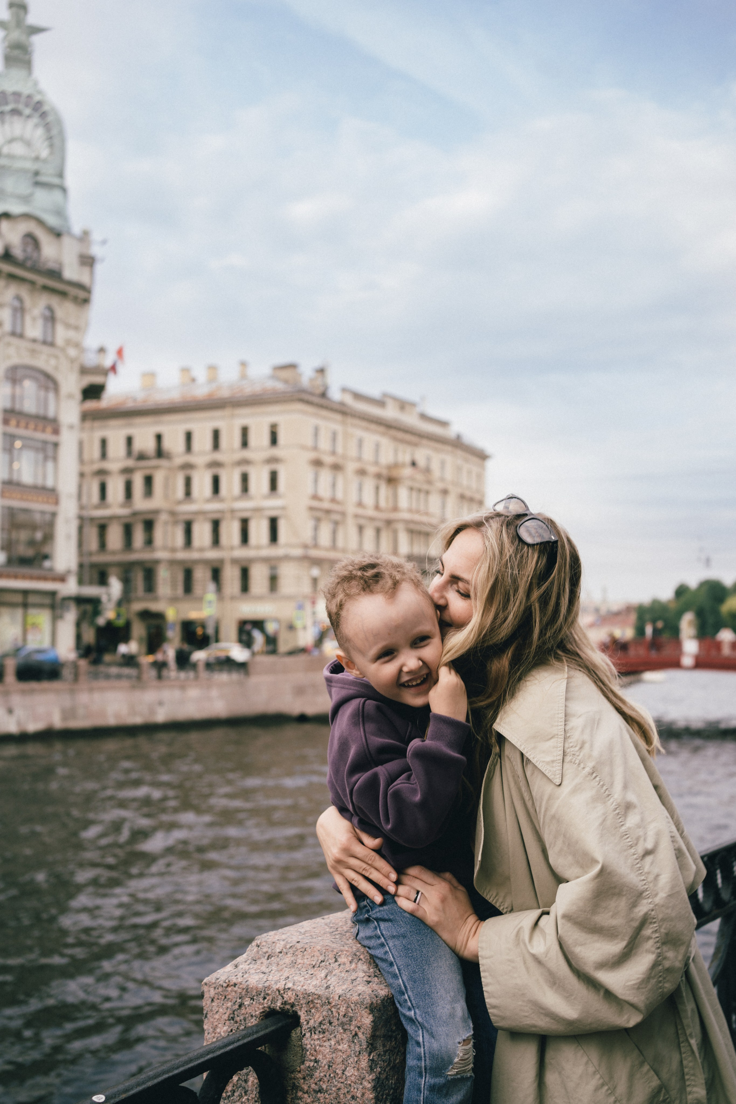 Мама и сын. Репортажный фотограф в Санкт-Петербурге. Фотограф на мероприятие в СПБ