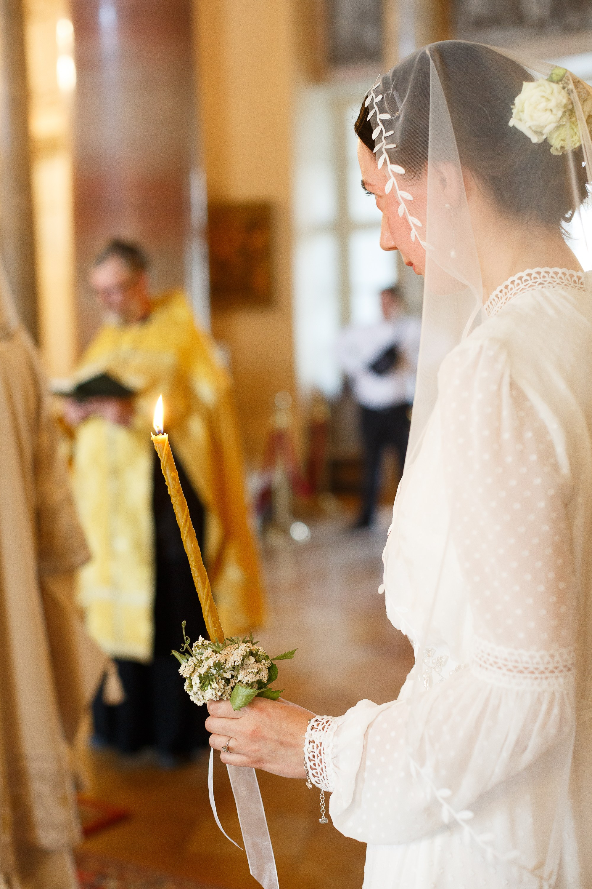 Венчание в храме святого благоверного царевича Димитрия при первой градской больнице г. Москвы.