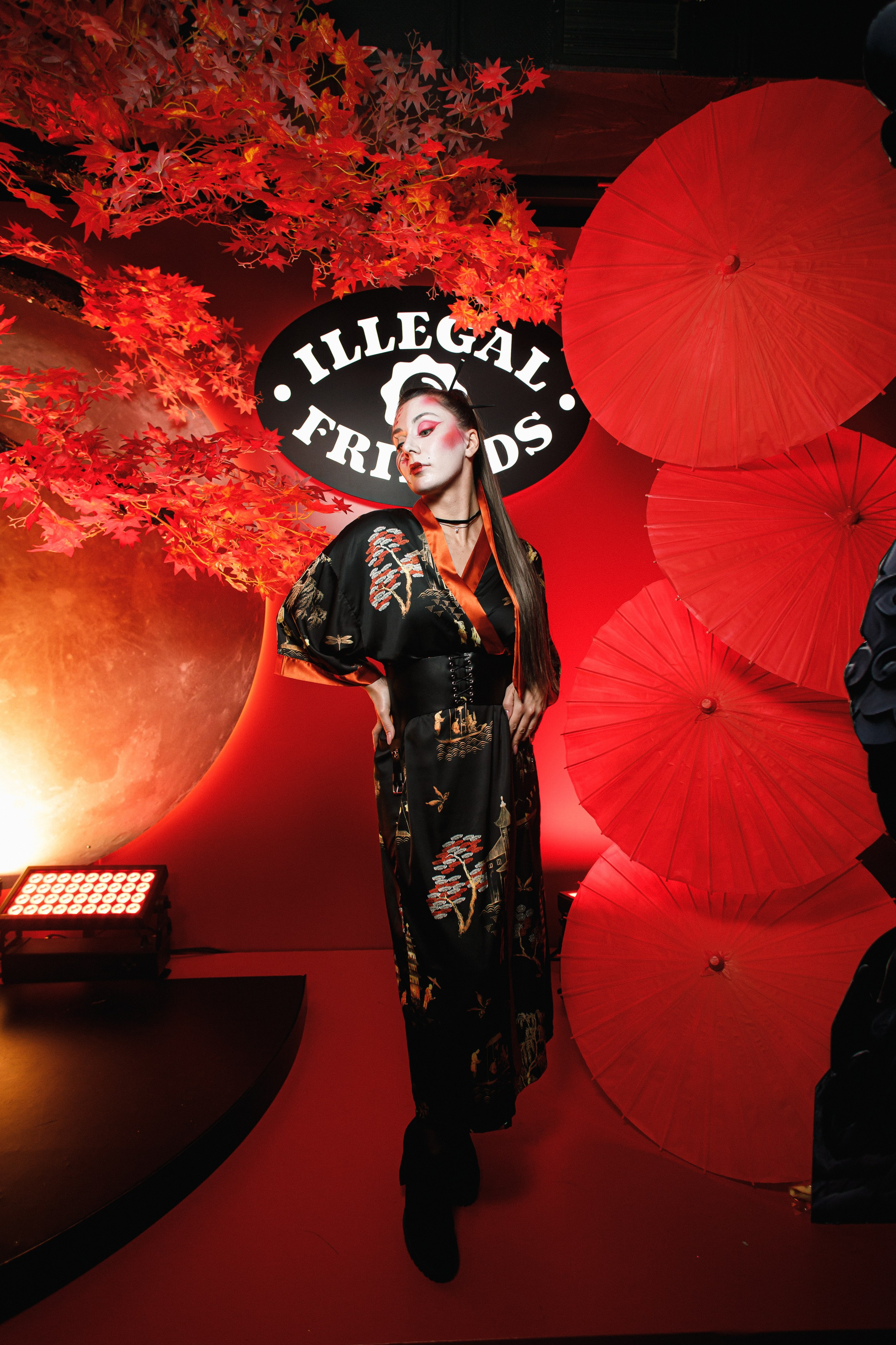 ILLEGAL FRIENDS | ASIA. СВОИ. ФОТООТЧЕТЫ-СОБЫТИЯ-МЕСТА