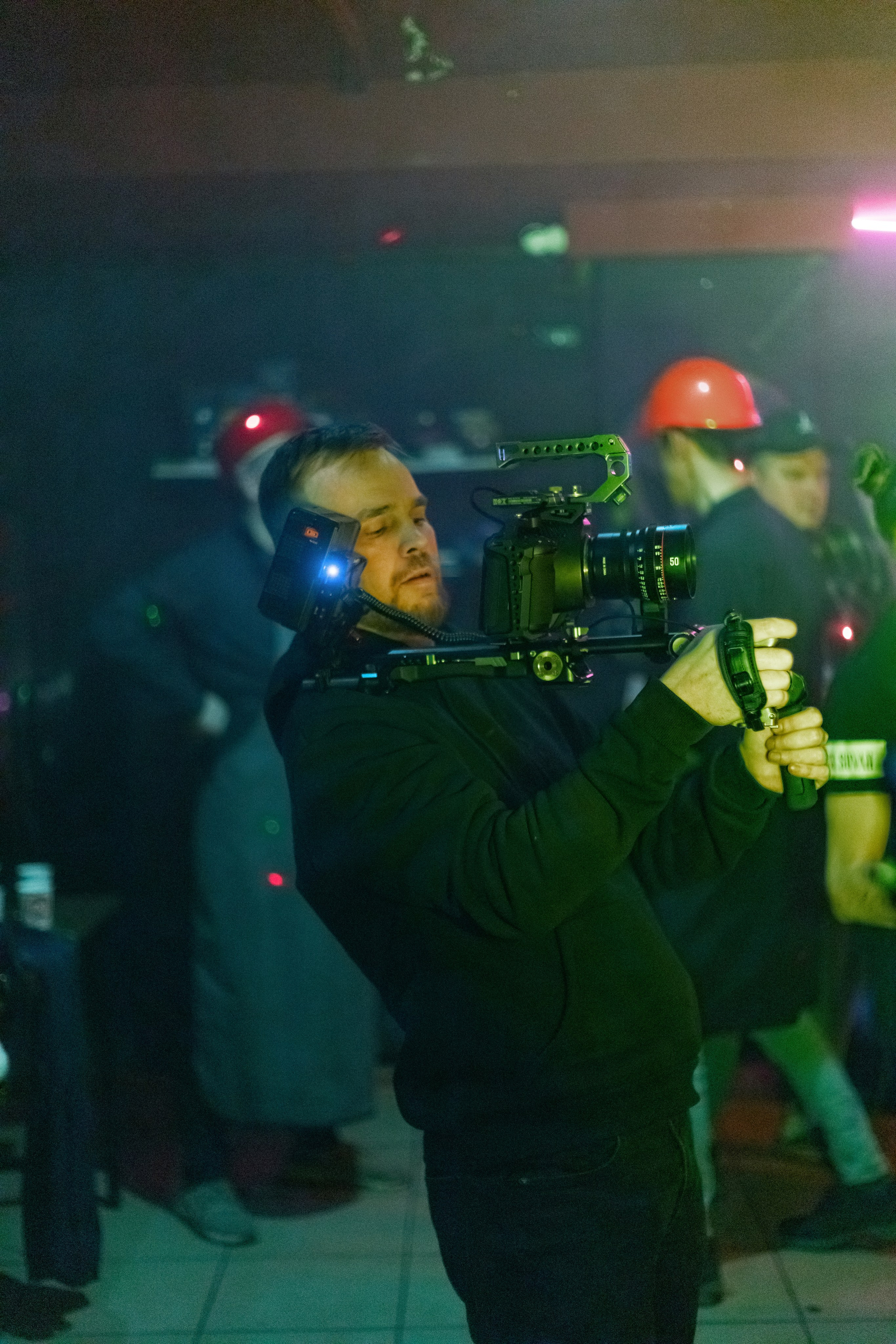 Бэкстейдж со съёмок фильма «Третья смена». Фотограф Александр Закадычный | Таганрог