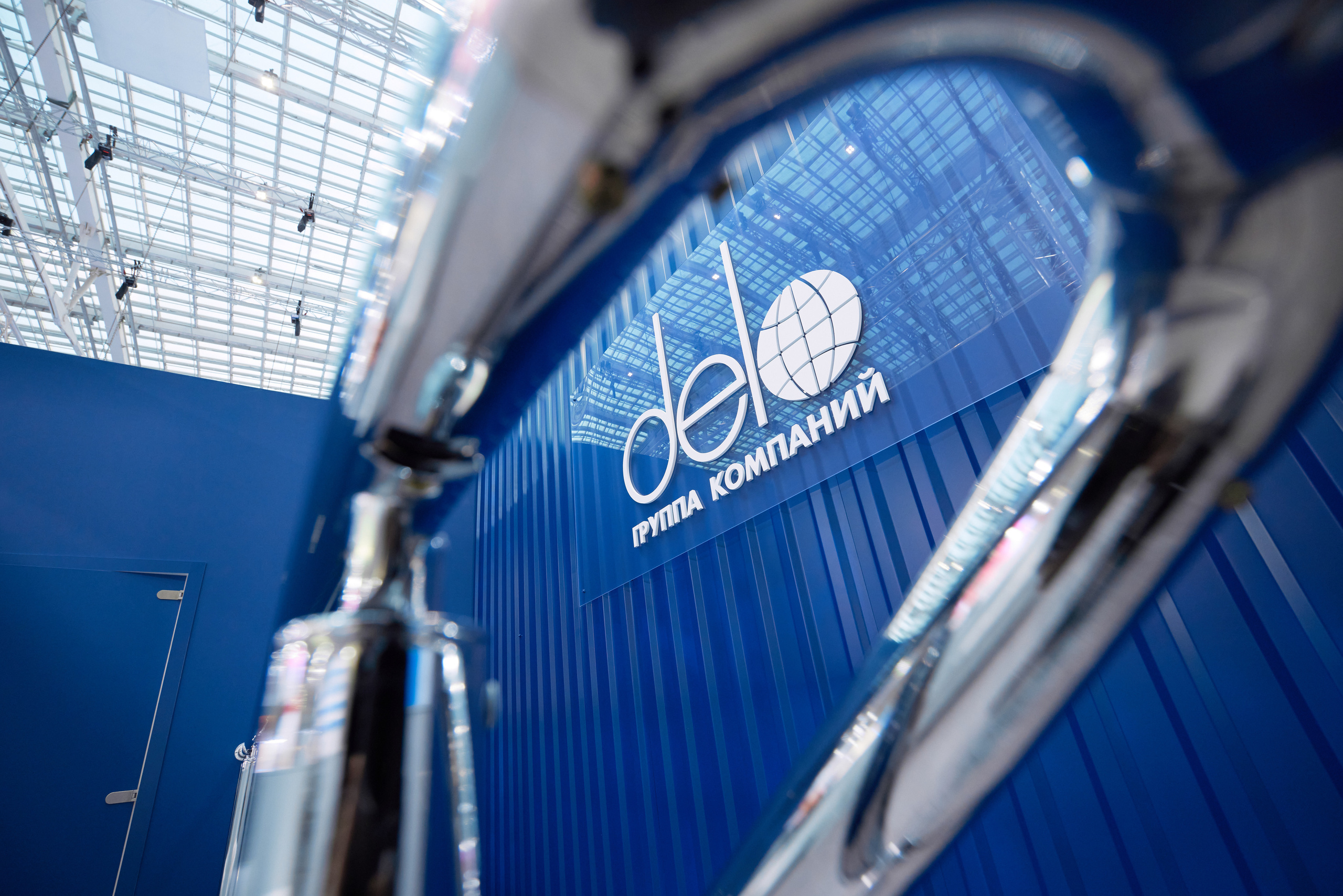 Выставки: застройка. Яркий репортажный фотограф в Москве Лоскутов Глеб