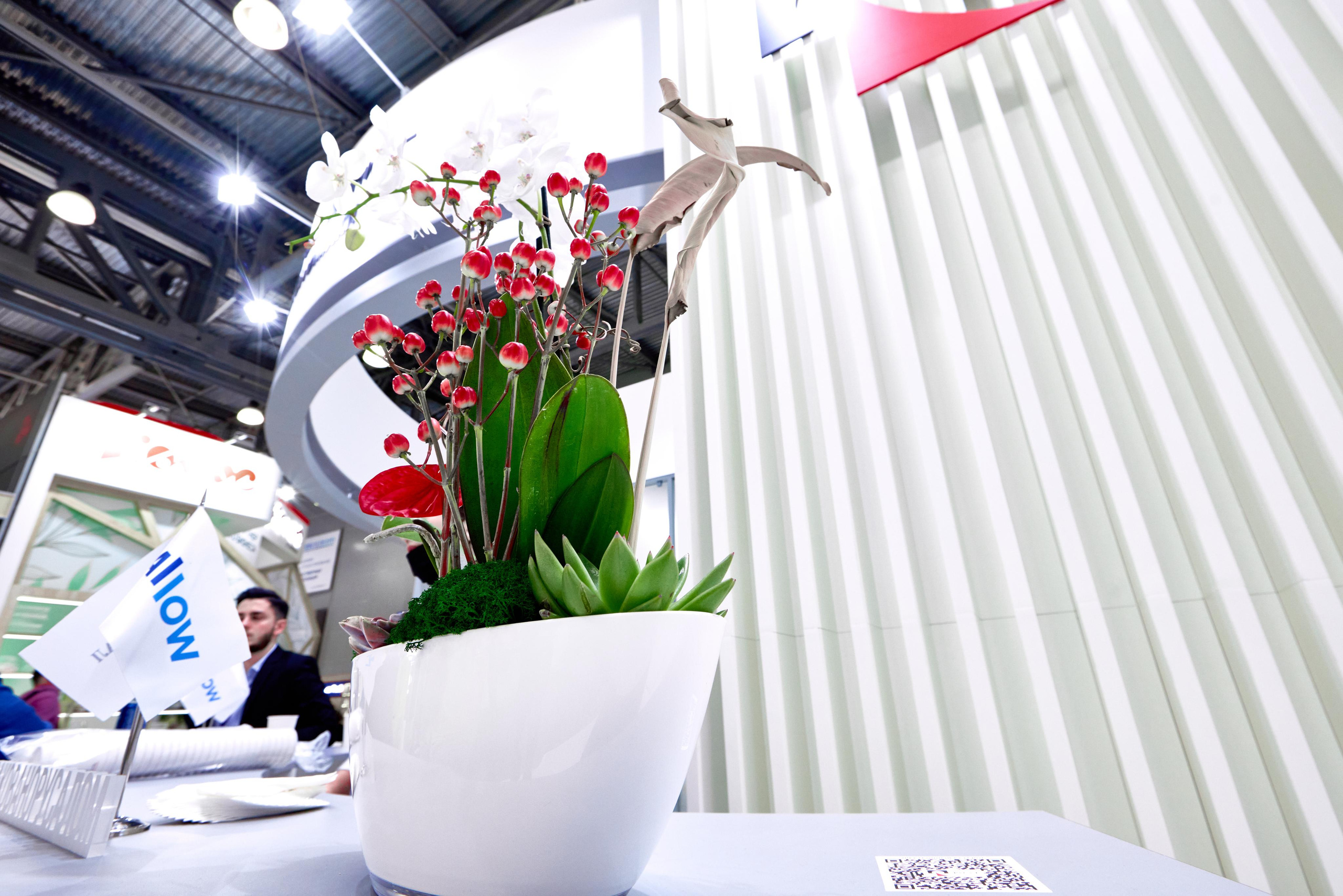 Выставки: застройка. Яркий репортажный фотограф в Москве Лоскутов Глеб