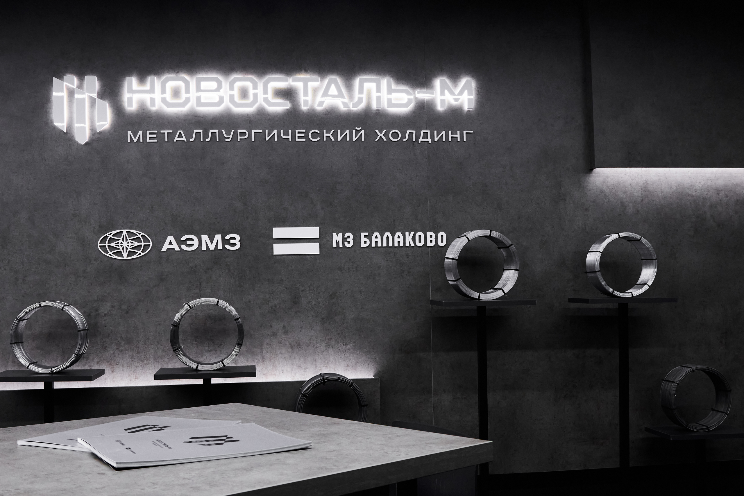 Выставки: застройка. Яркий репортажный фотограф в Москве Лоскутов Глеб