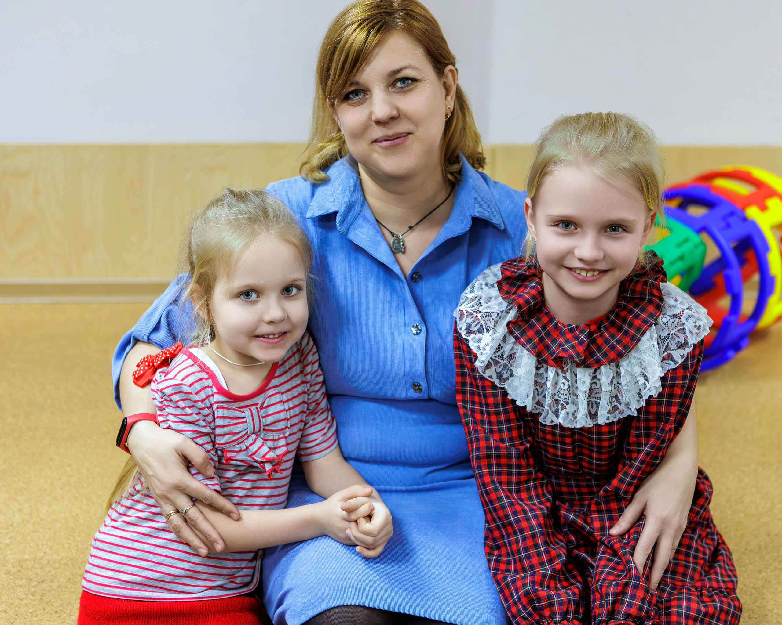 МК к 8 марта. Выпускные альбомы и школьный фотограф в Подольске, Троицке, Щербинке, Москве и Московской области