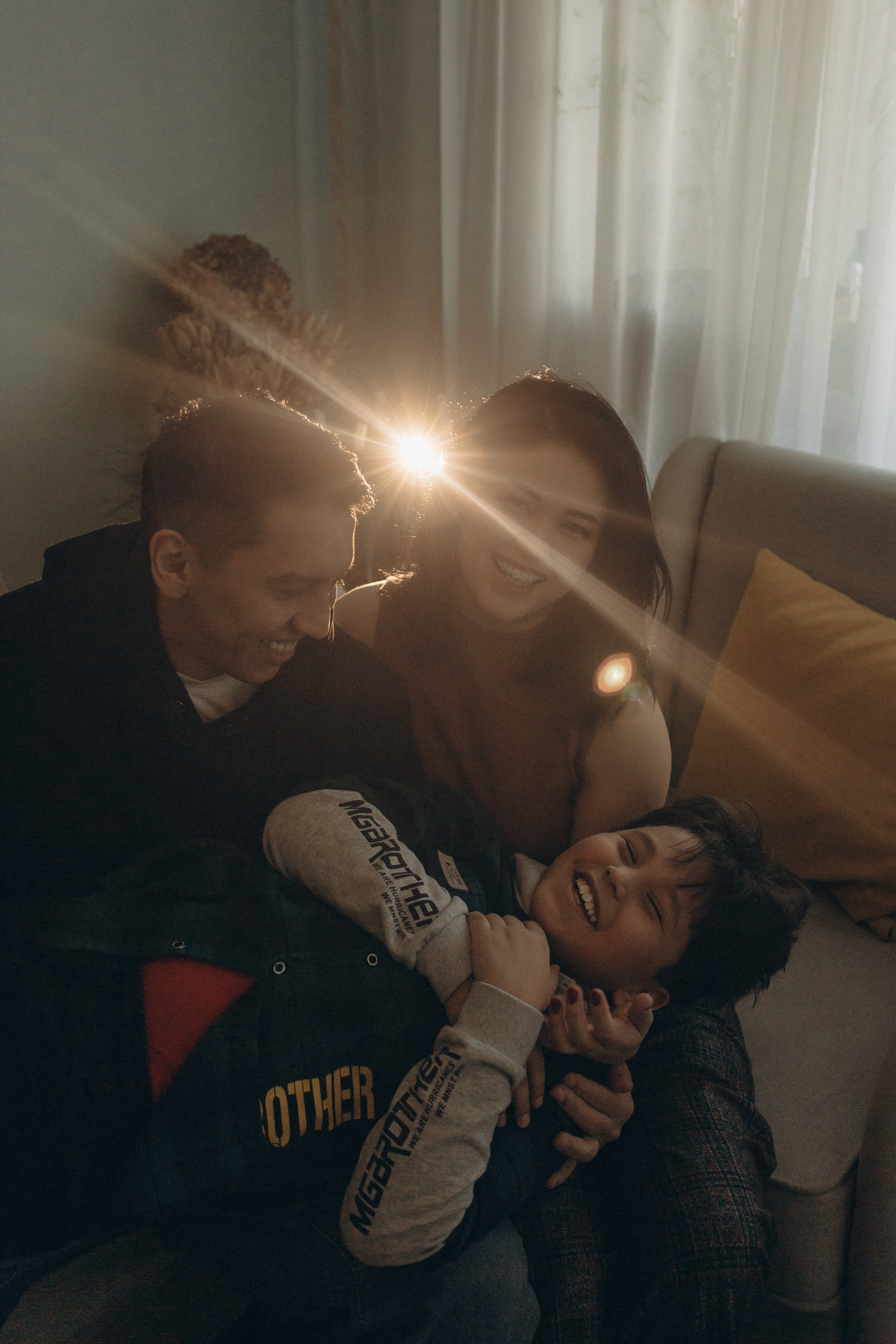 Одна уютная домашняя съёмка. Фотограф Наталья Гончарова. Снимаю живые портреты в Алматы