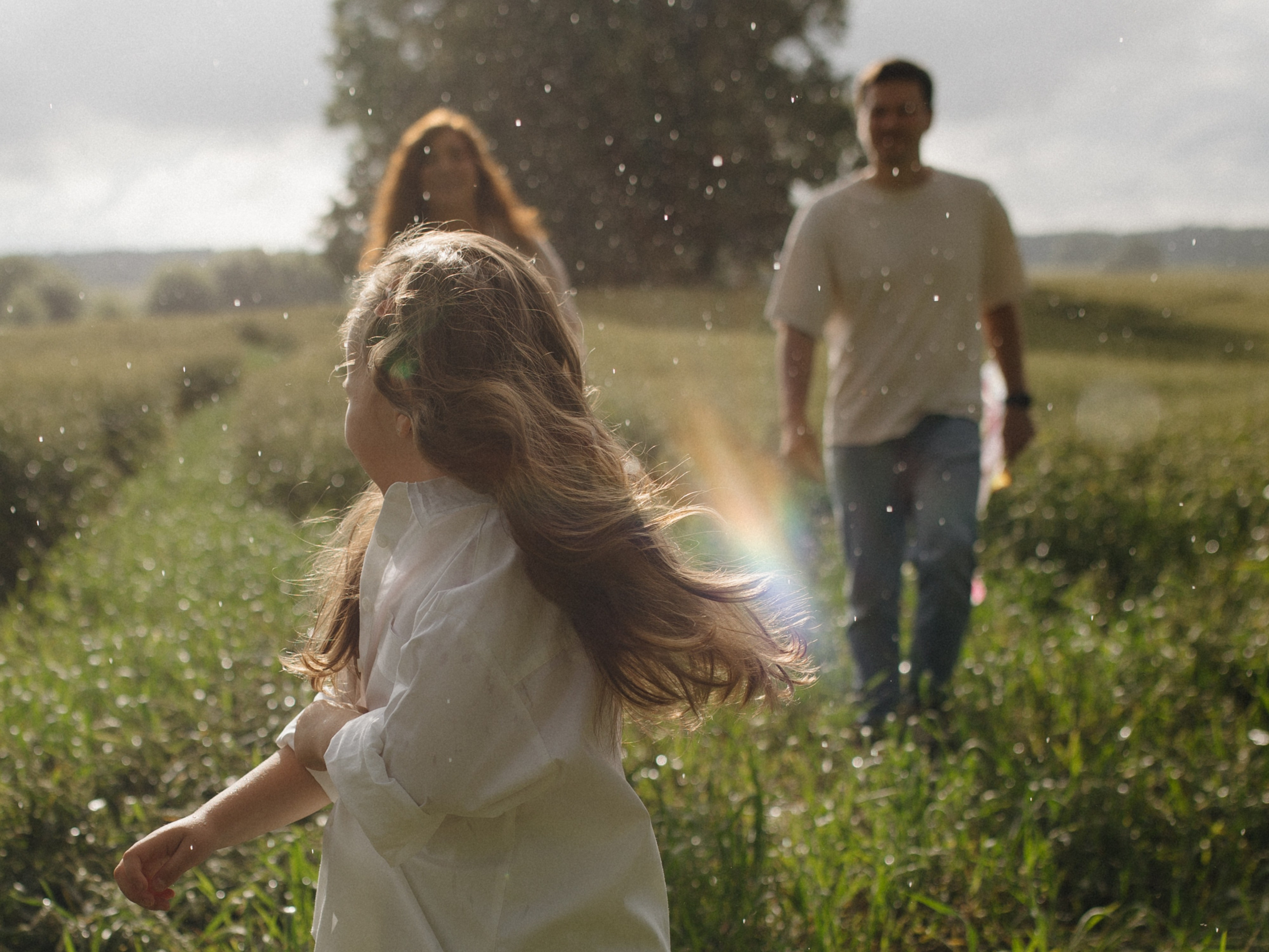 «Под грибным дождём». Свадебный и семейный фотограф в Калининграде Ольга Мешечкова