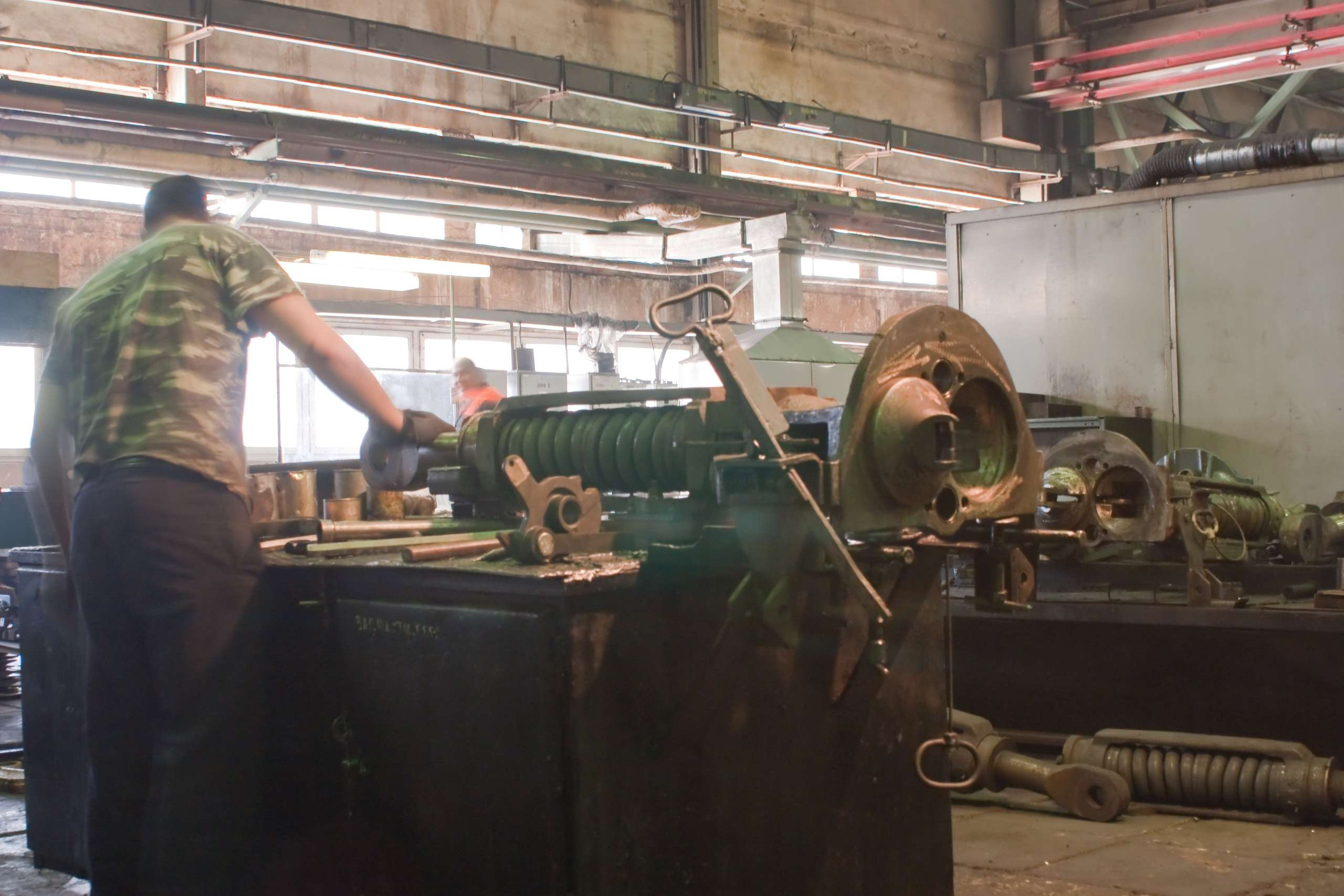 Место где чинят поезда. Электродепо «Черкизово», образца 2010 года. Илья Михачёв Фотограф ПРО людей