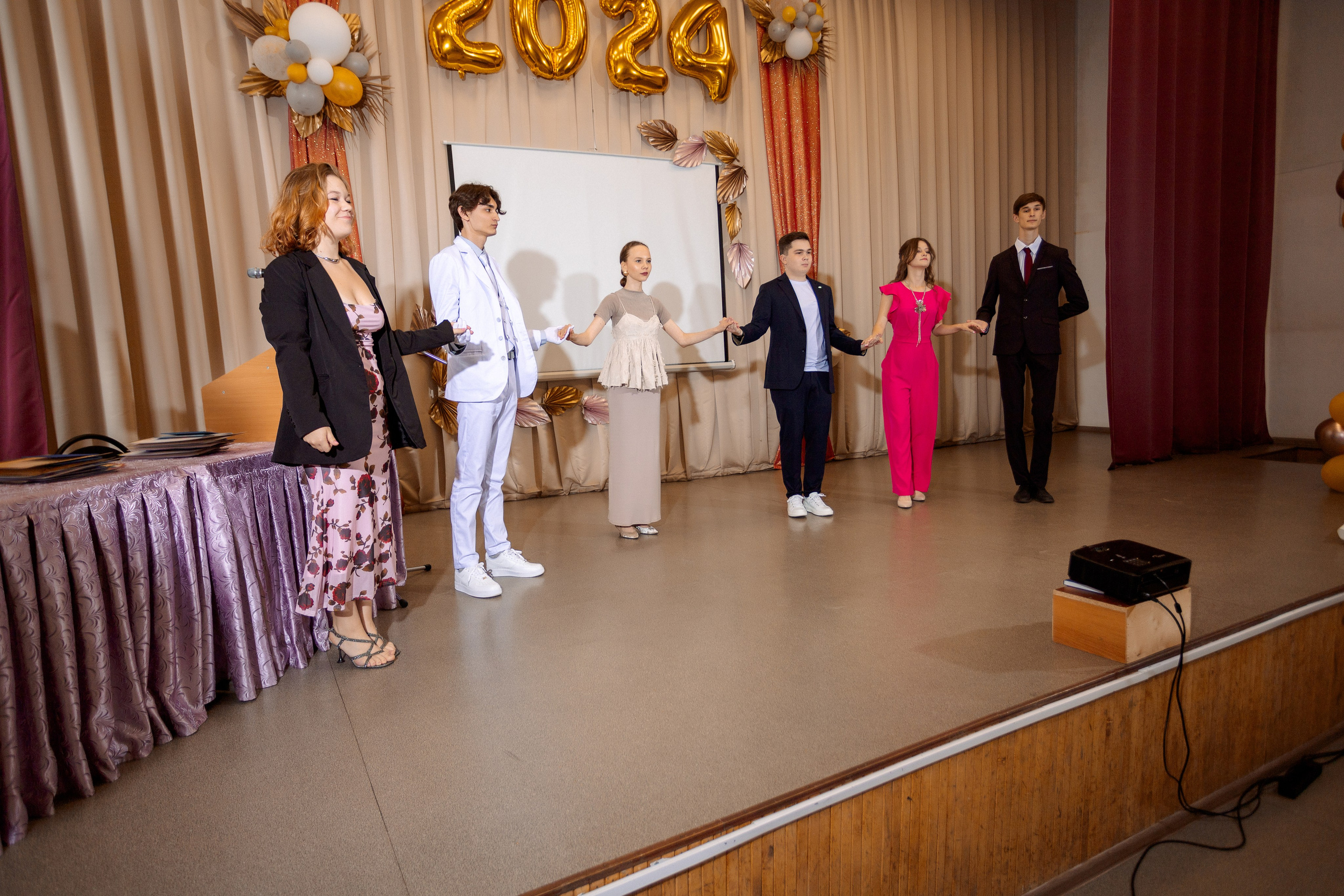 ВРУЧЕНИЕ АТТЕСТАТОВ: Пример. Все фото. Профессиональный фотограф в Ижевске Леша Петров