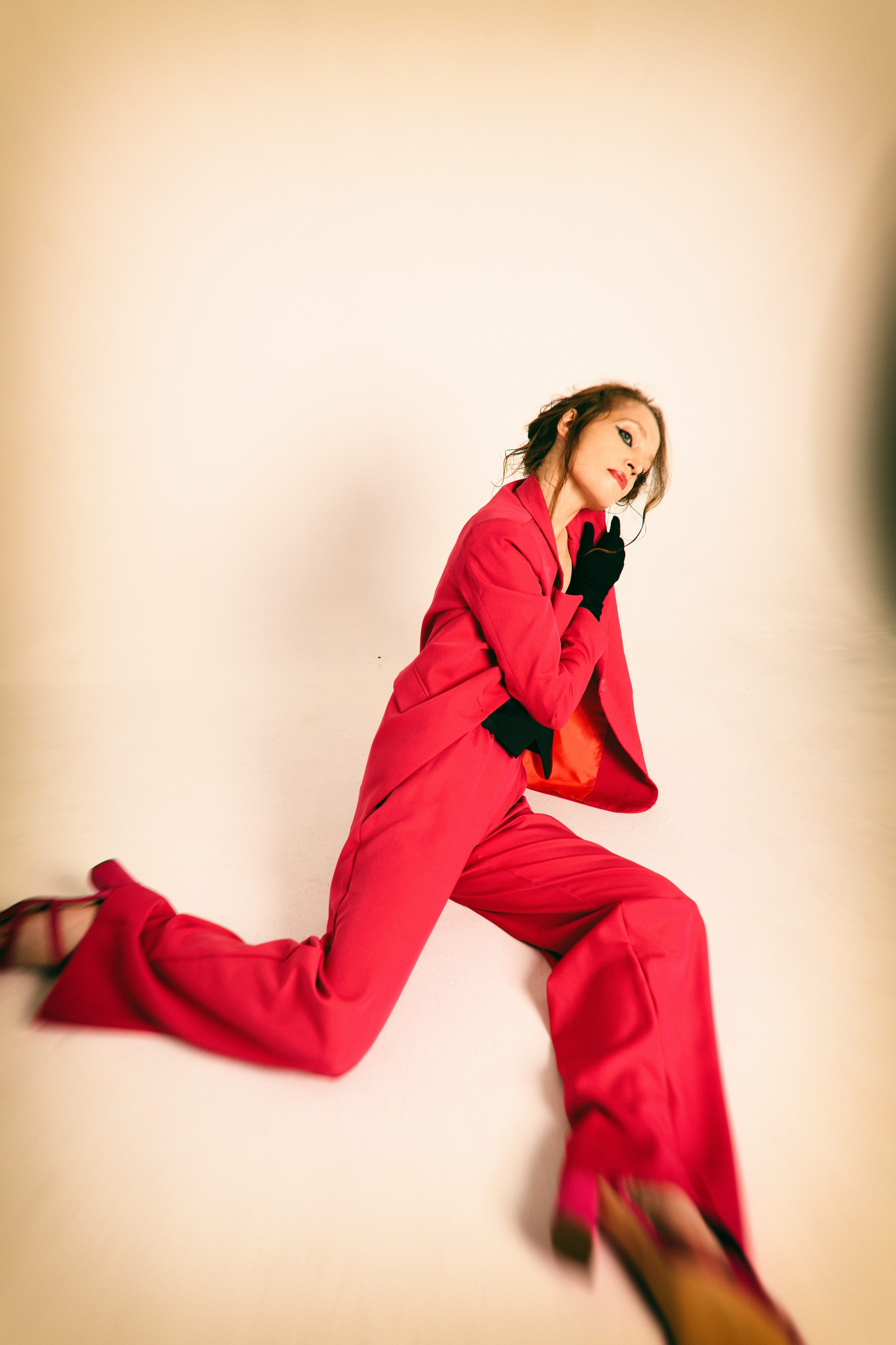 MAGENTA POWER. Yulia Yurchevskaya | Art Director & Visual Visionary