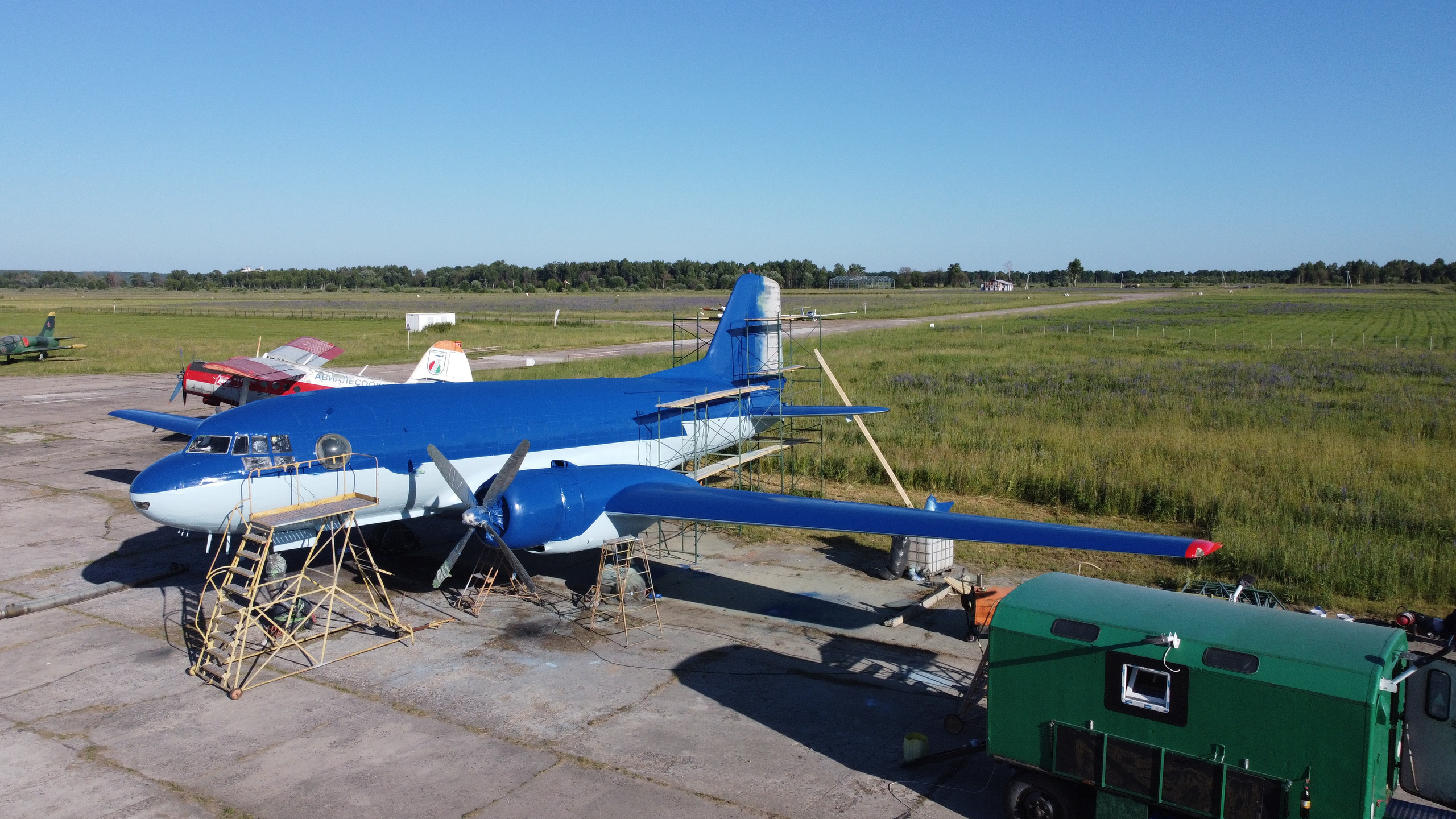 Ил-14Т «Голубая Мечта» — покраска (2022г). Фотоальбом показывающий увлекательный мир авиации и мир медведей Андрея Иванова