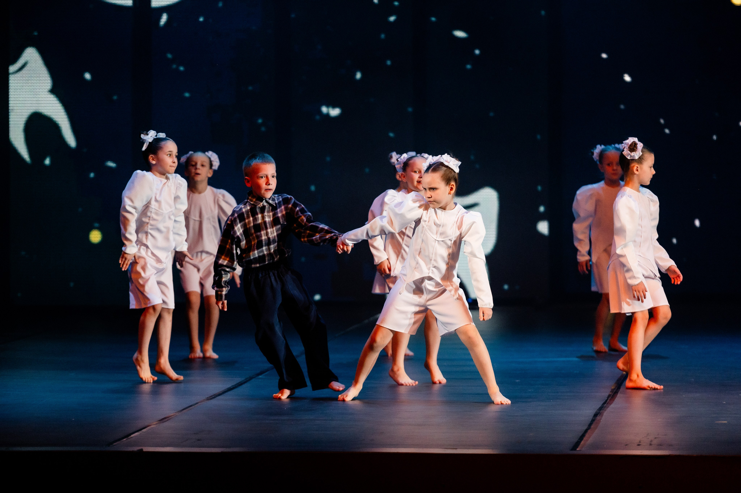 Концерты студии современной хореографии Пространные танцы. Дом детской фотографии Арсюткиной Наталии™