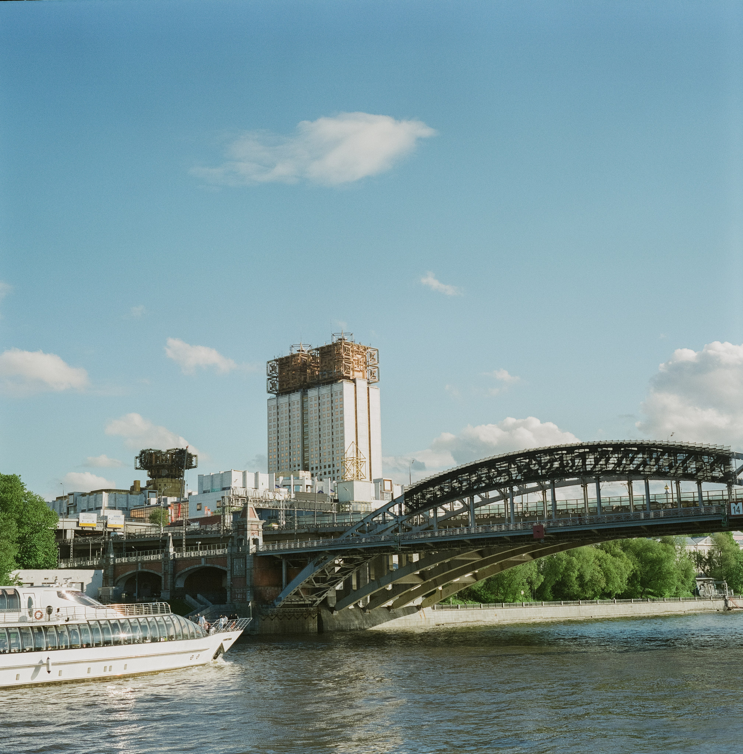 Фрунзенская набержная | Super Fujica-6 | Fujicolor Pro 400H