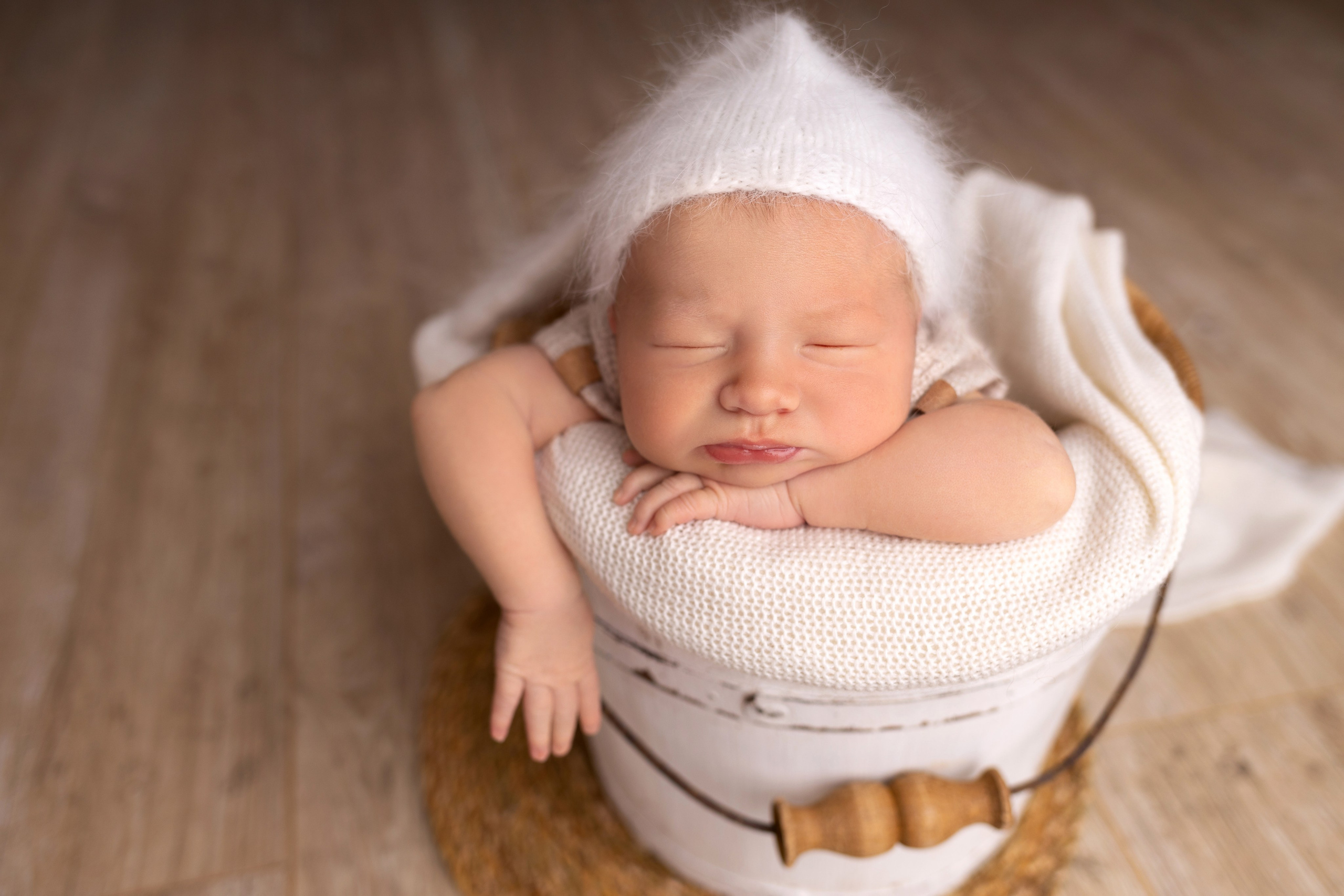 Классическая фотосессия малыша. Фотограф новорожденных малышей в Омске и Омской области Эльвира Камаева