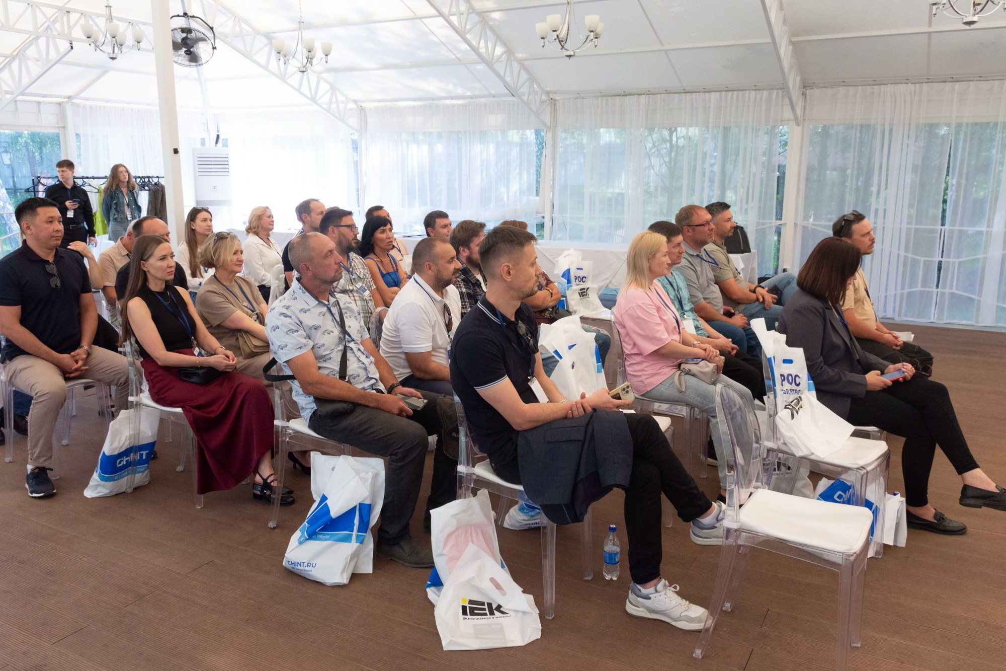 Рос электро. Фотограф Максим Буряк