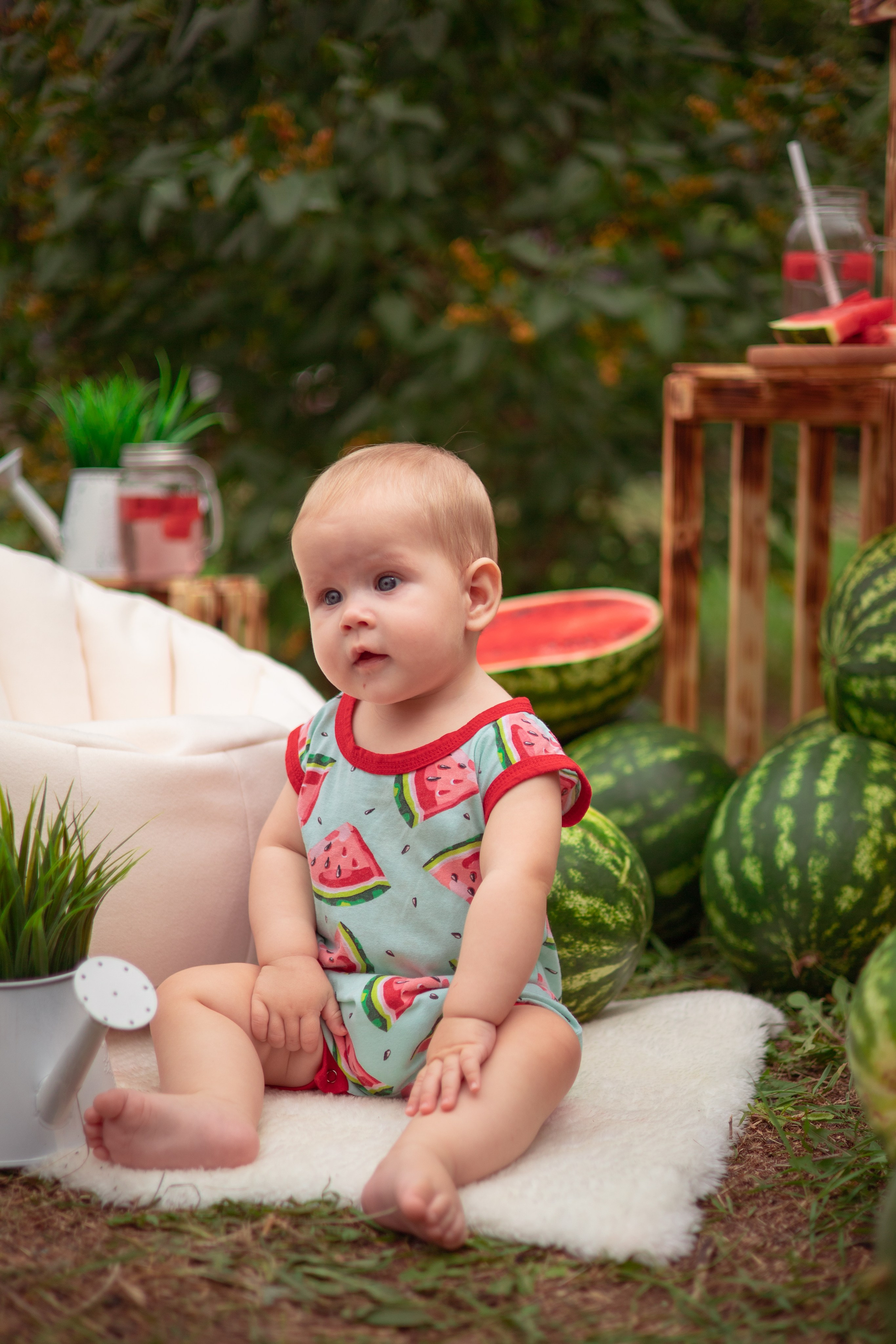 Тимофей и Даша арбузы. Семейный и детский фотограф в Михайловке Татьяна Лестьева