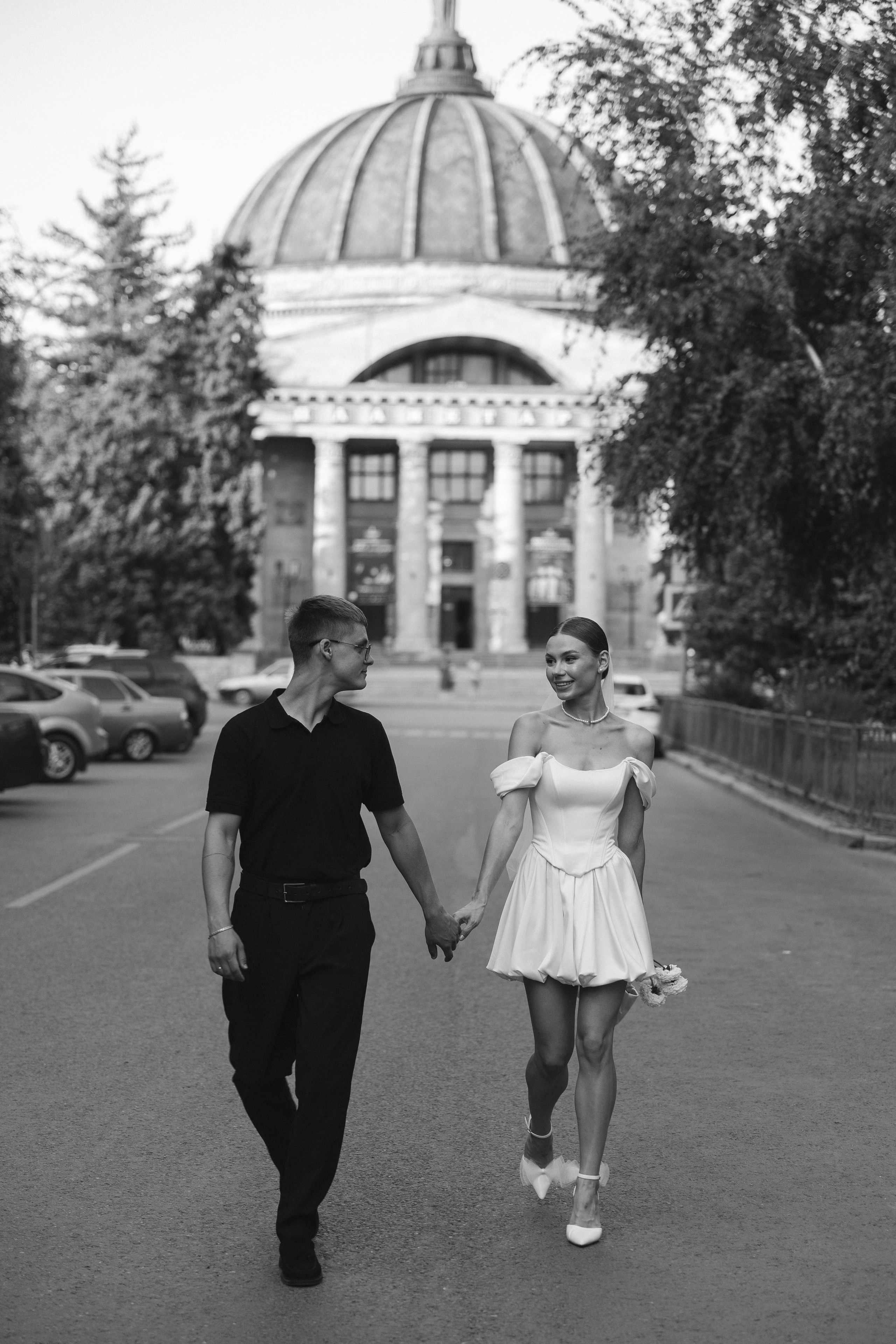 Татьяна, Вячеслав (Прогулка после ЗАГСа). Фотограф в Волгограде Кристина Прохоренко